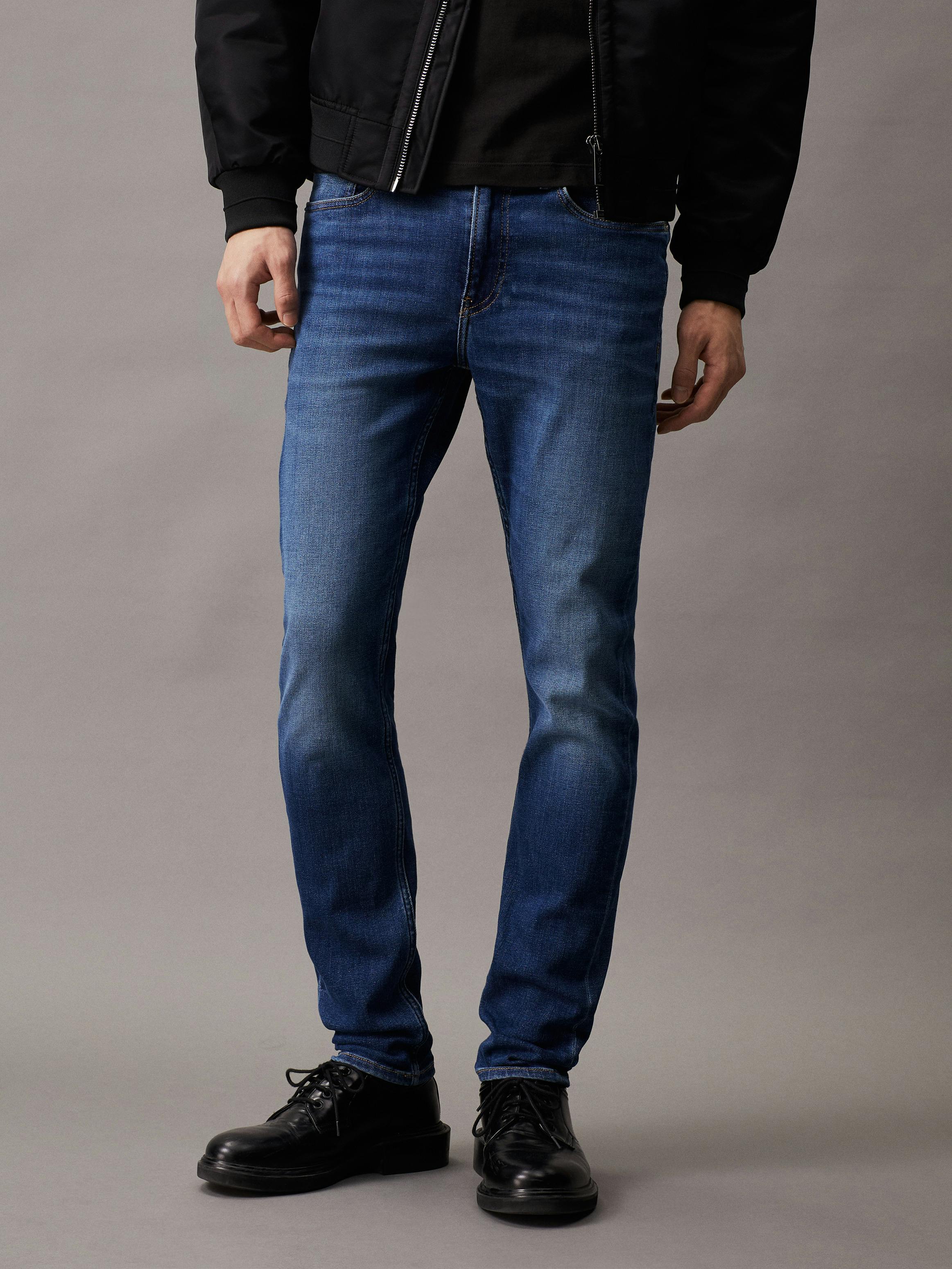 Slim Tapered Jeans