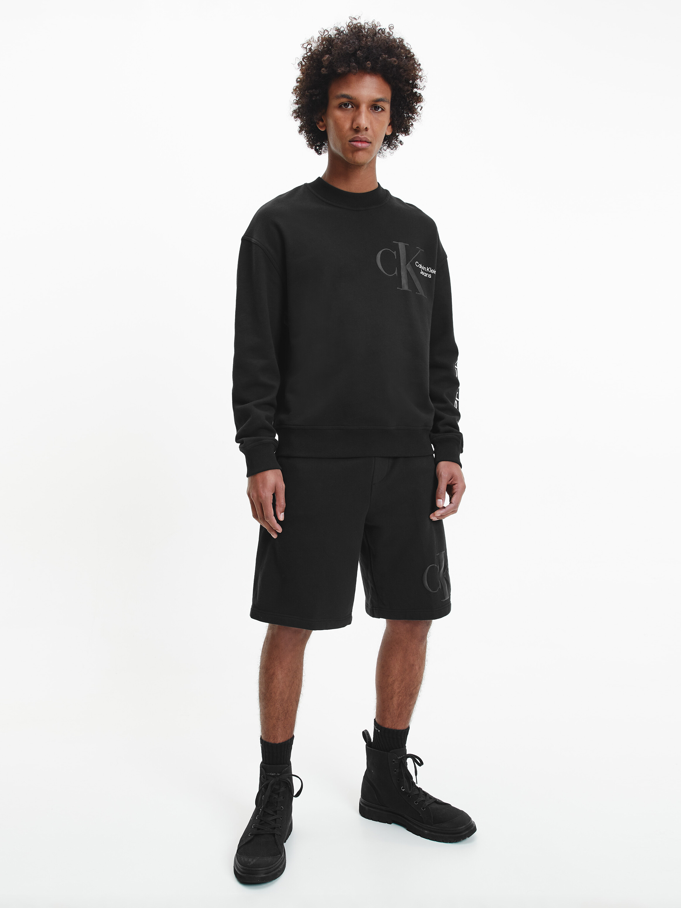 Oversized Jogger Shorts | Calvin Klein