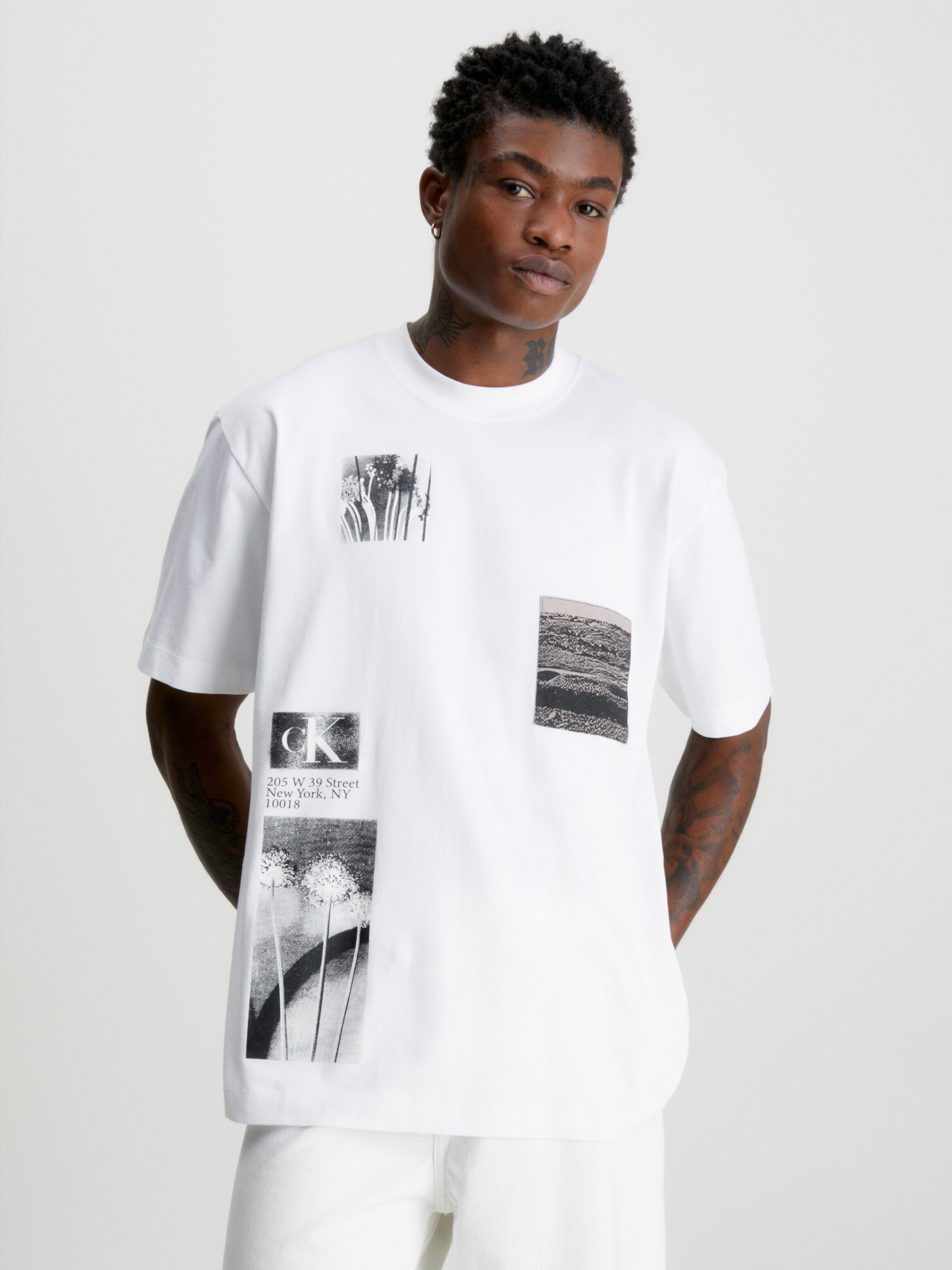 Calvin klein graphic t 2025 shirts