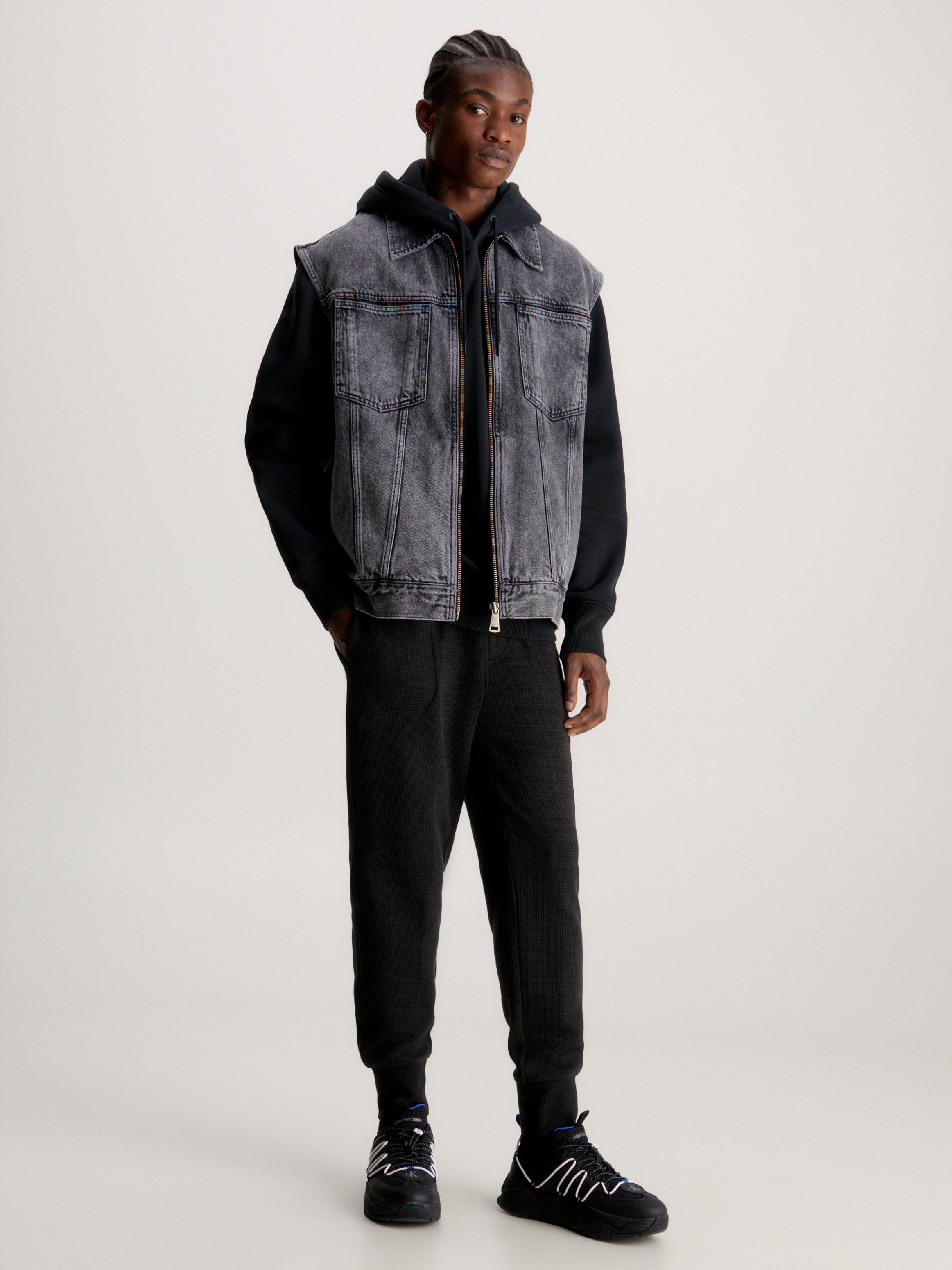 Logo Badge Pants | Calvin Klein