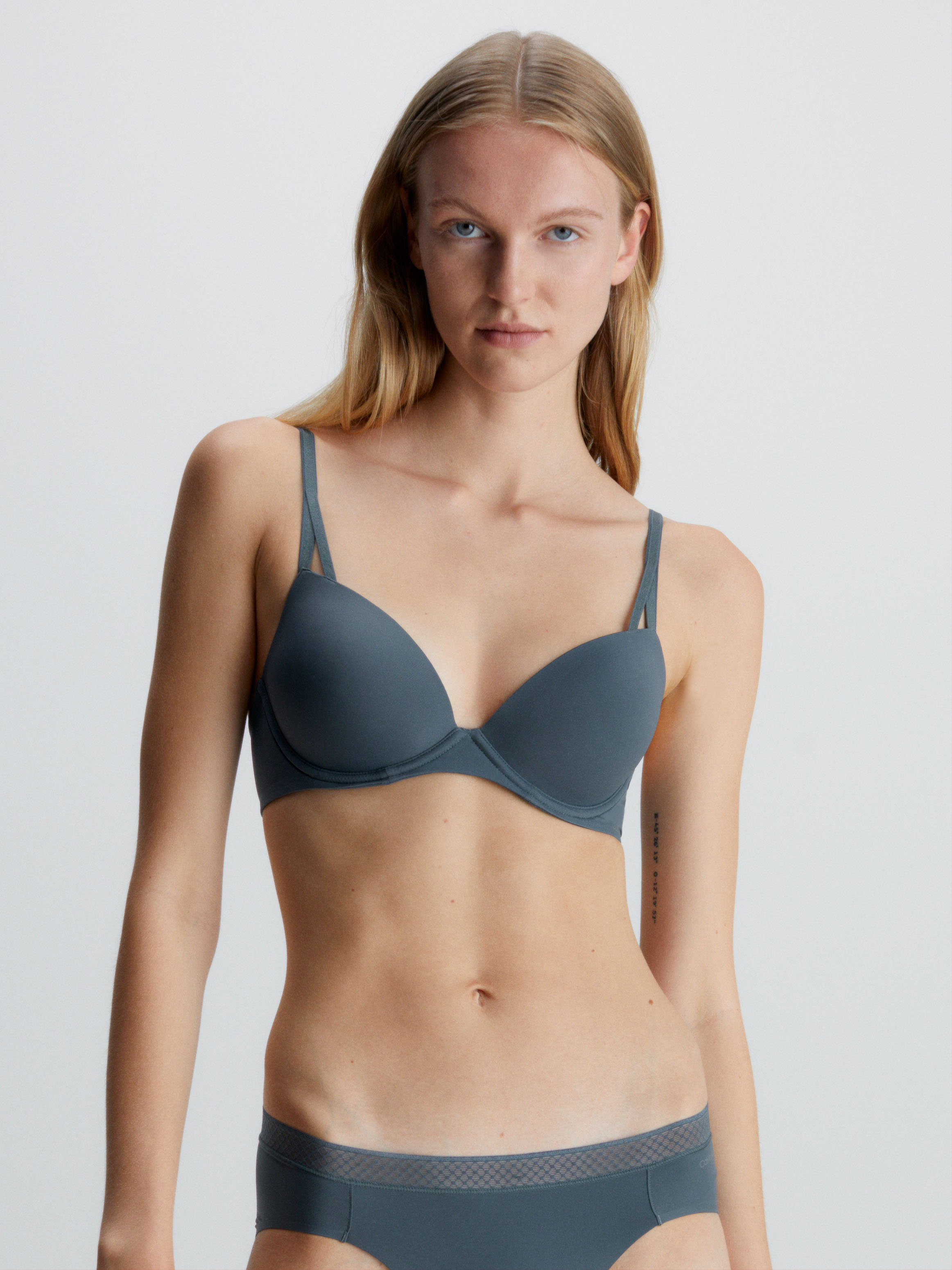 Calvin klein seductive outlet comfort demi lift bra