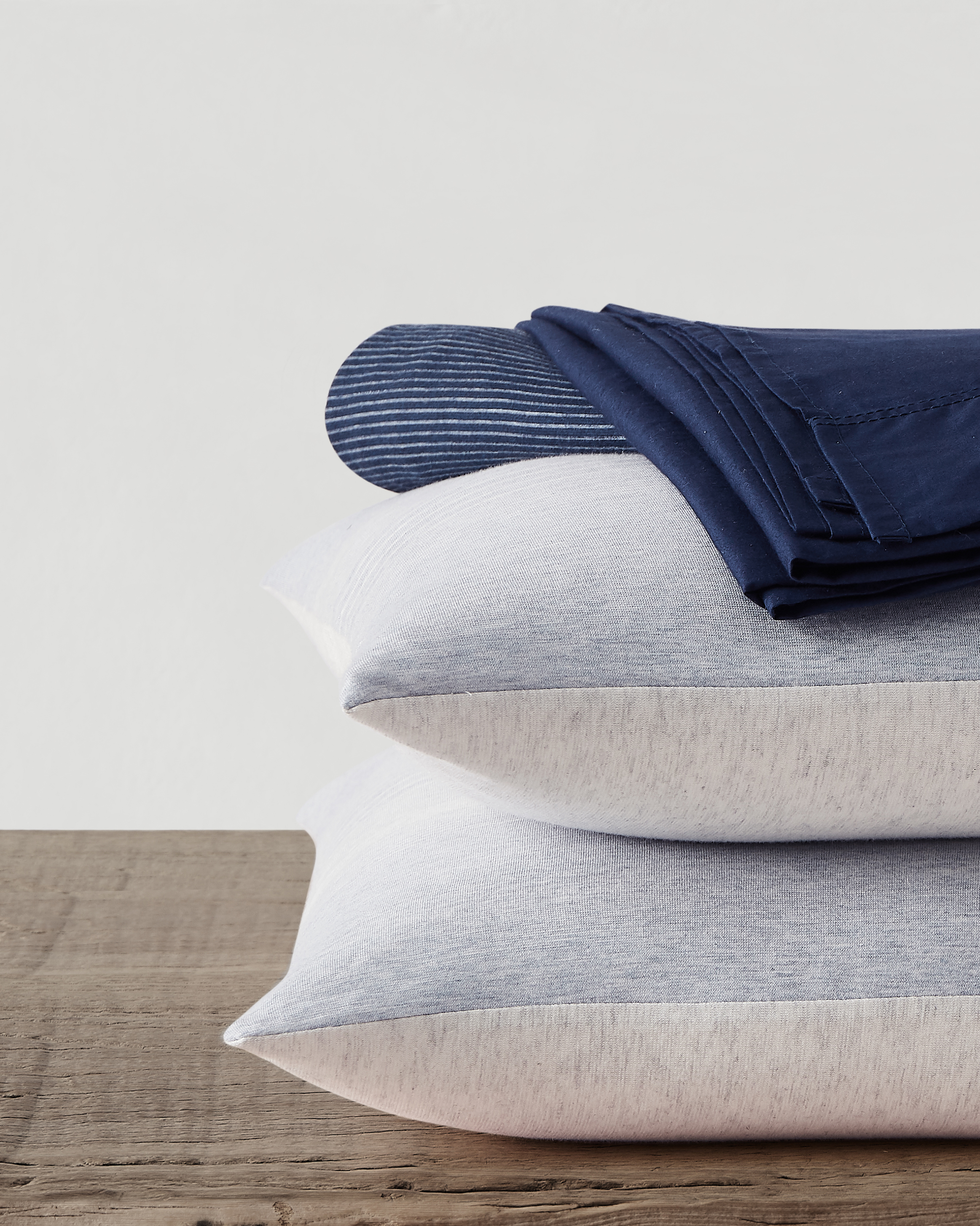 Modern Cotton Pillowcase Pair Pillowcases Calvin Klein