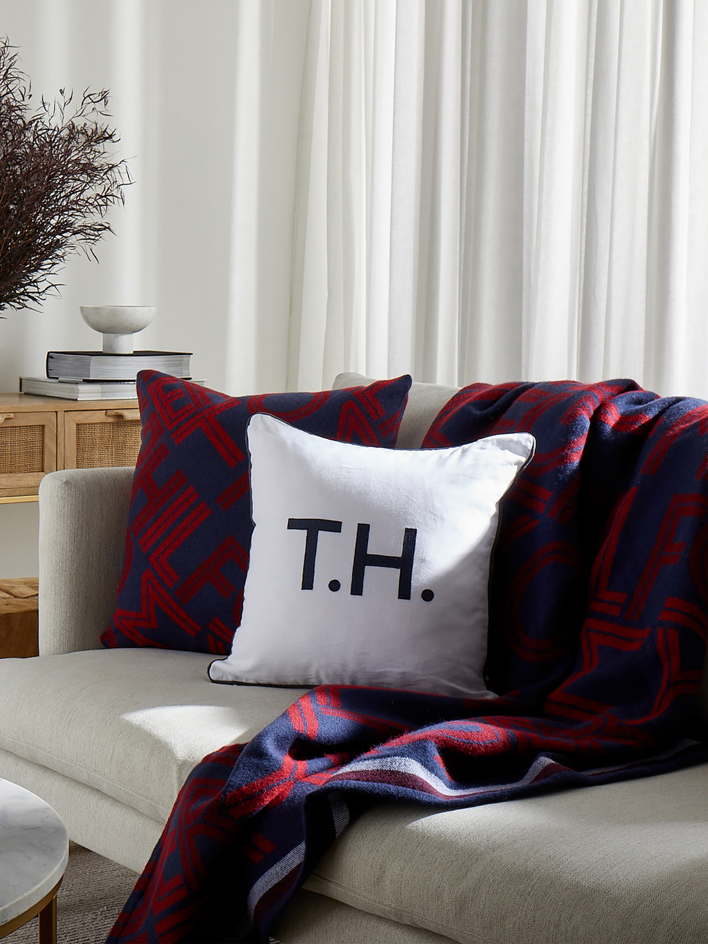 Text Type Throw Throws & Blankets Tommy Hilfiger