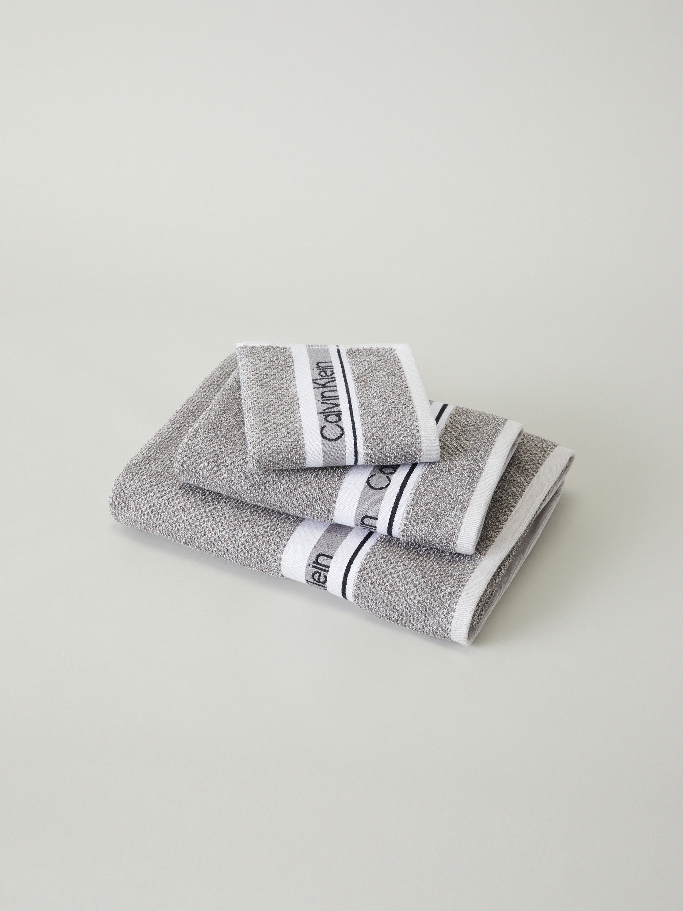 Calvin klein towels discount sale