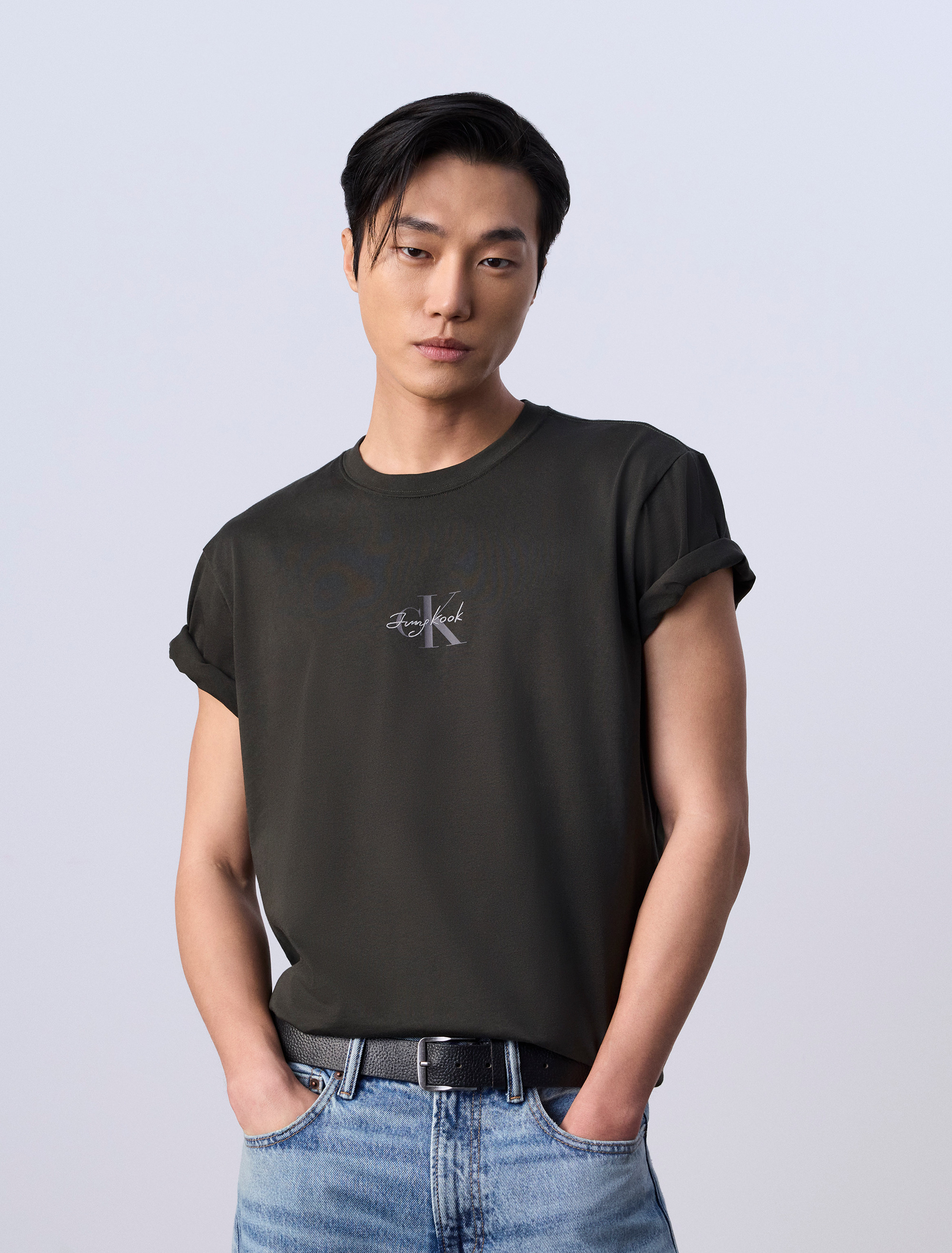 Jung Kook for   モノロゴTシャツ CKJK Jung Kook for Calvin Klein Monologo T-Shirt | Calvin Klein