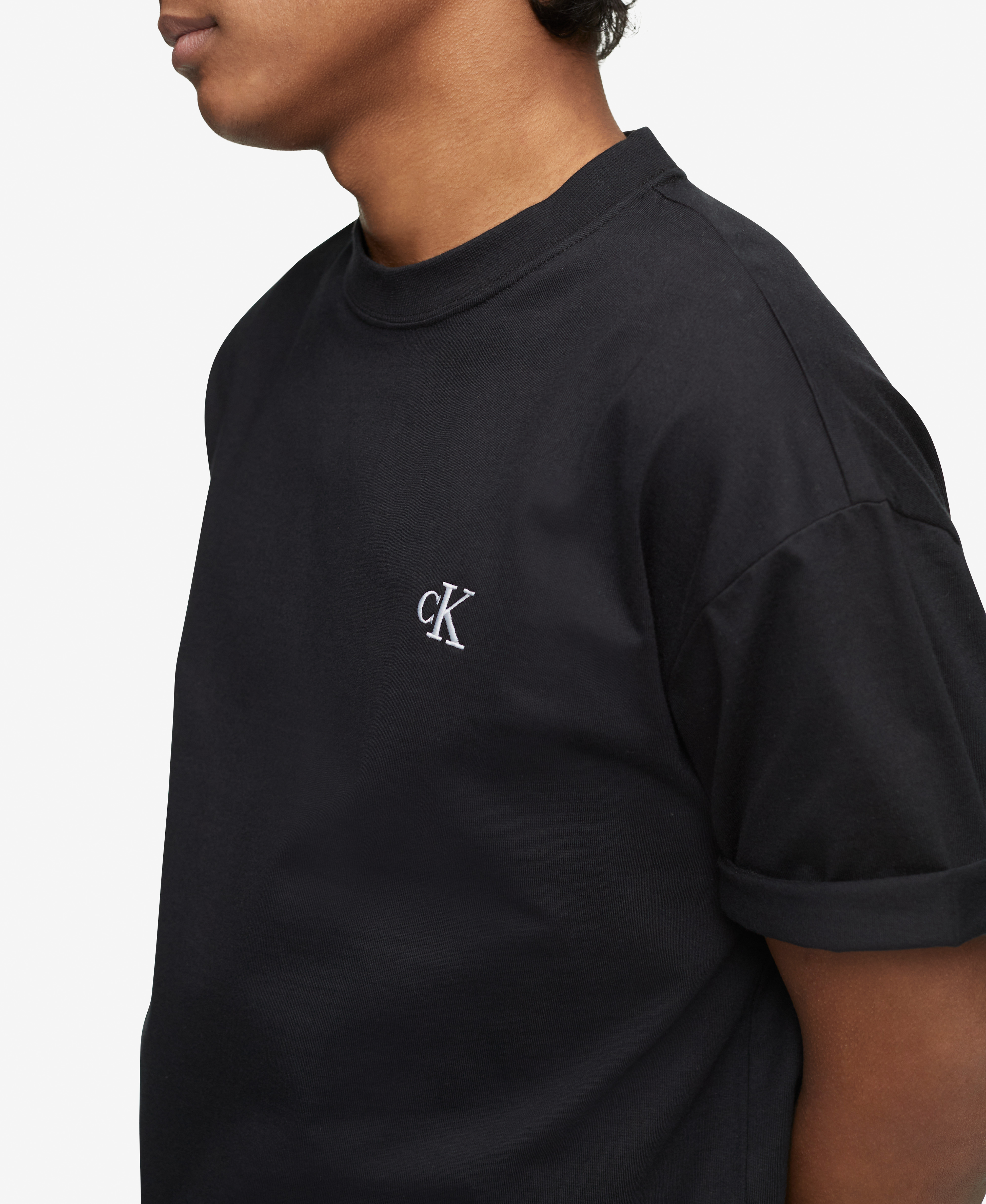 ★関税込★ ★Relax Fit Archive Logo Crew Neck T Calvin Klein Men's Relaxed Fit Archive Logo Crewneck T-Shirt