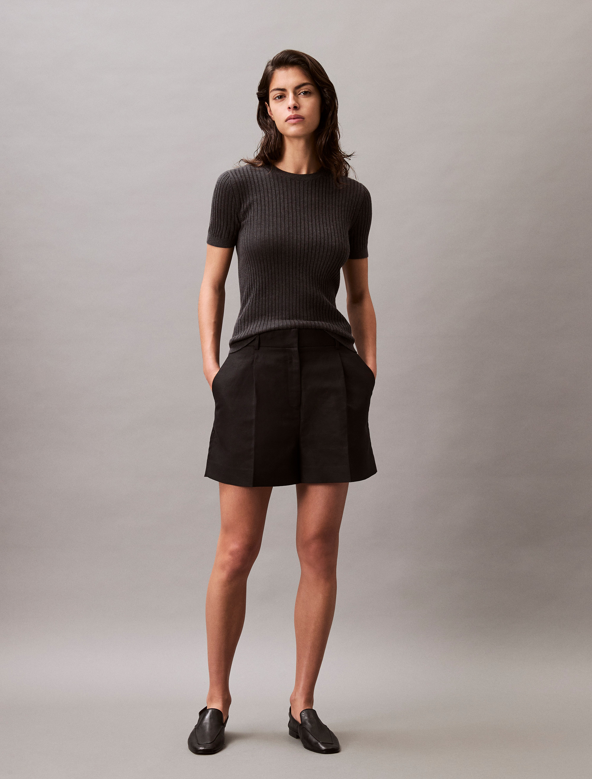 Structured Linen Tailored Shorts