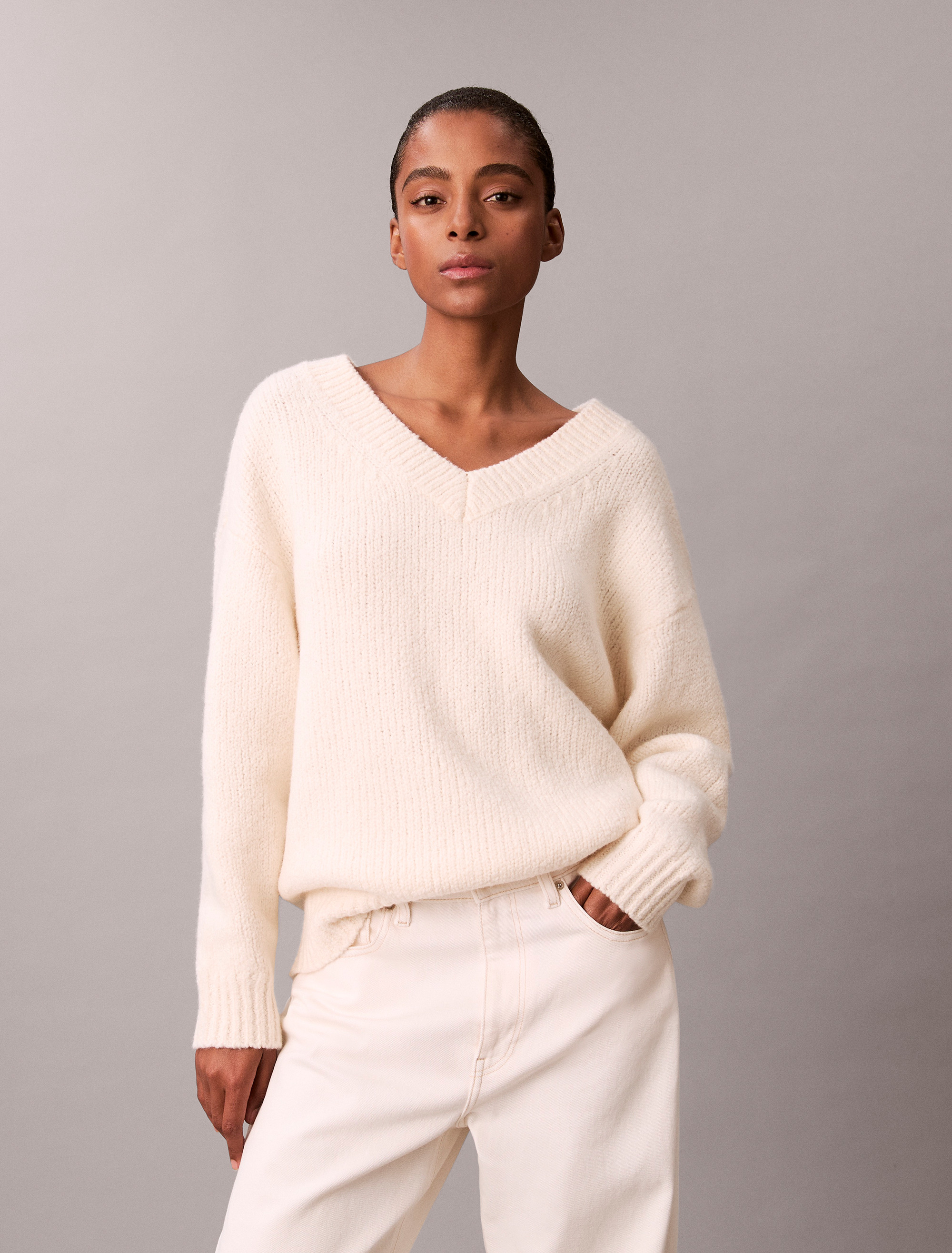 Wool Blend Boucle V-Neck Jumper