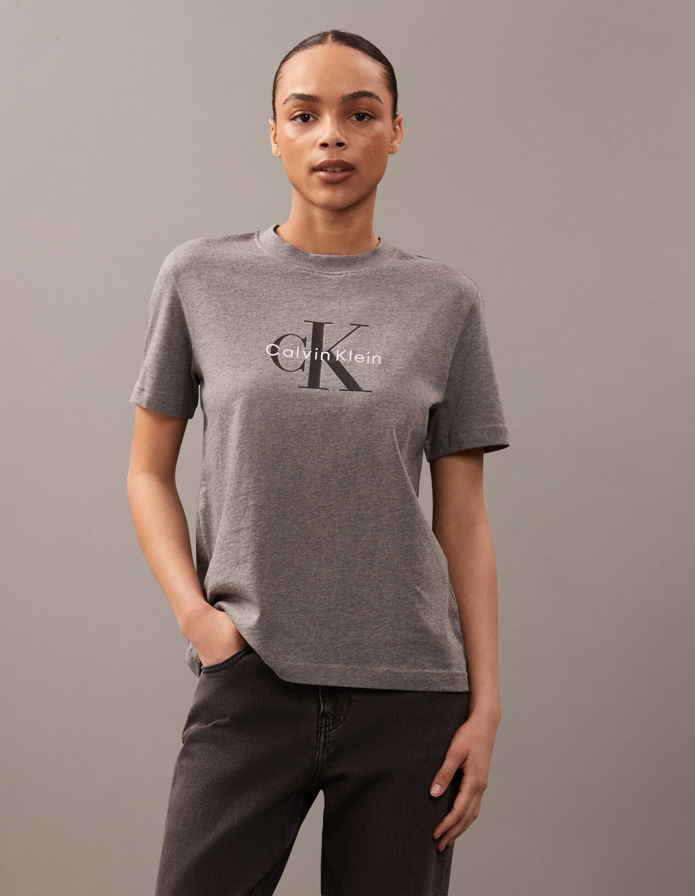 売れ筋商品|||カルバンクライン カットソー トップス レディース Women's Monogram Logo Baby T-Shirt Butterfly Monogram Logo Ribbed Baby Tee | Calvin Klein