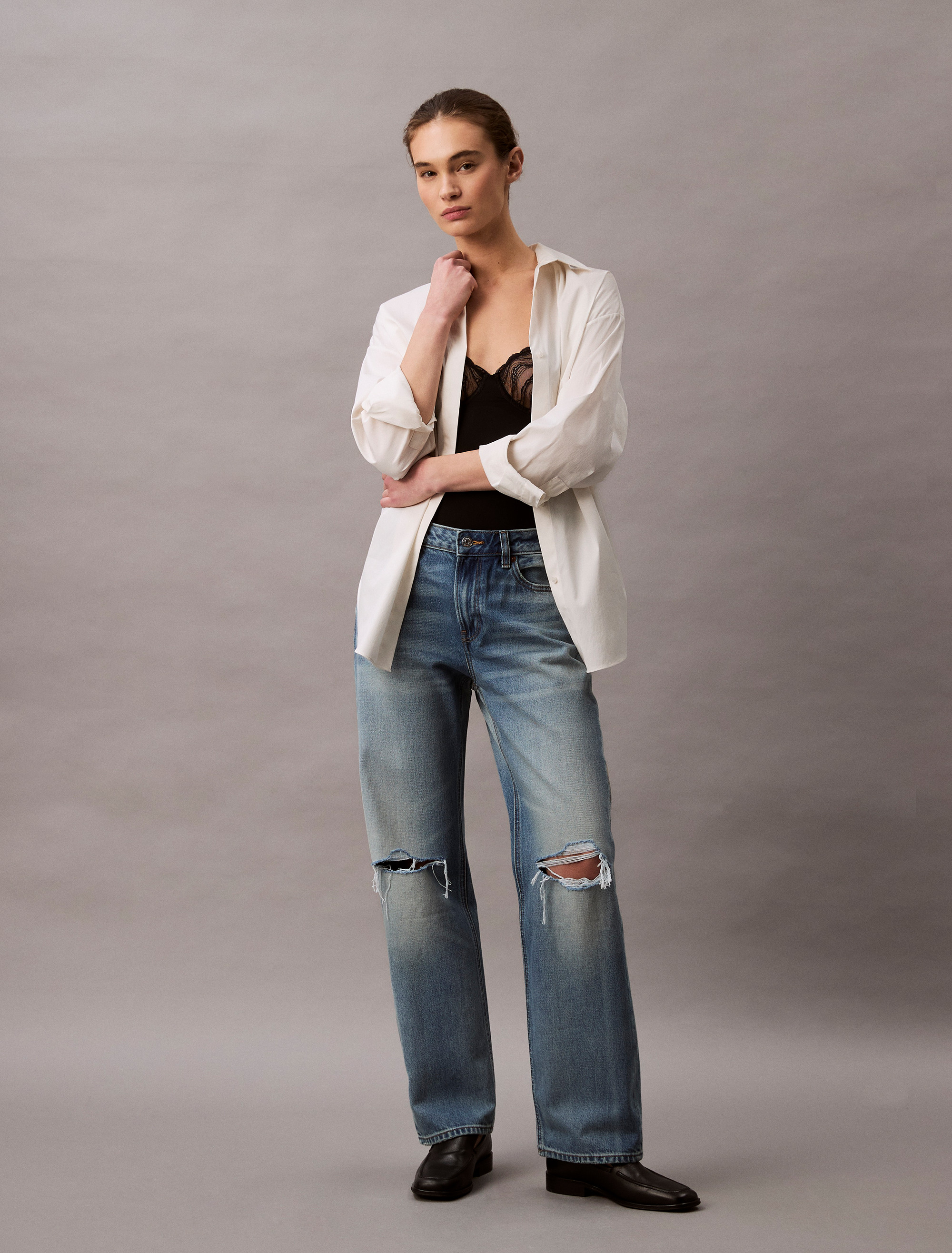 ★★ ★★ Women's Signature 90s Straight Fit Mid 90s Straight Jeans | Calvin Klein