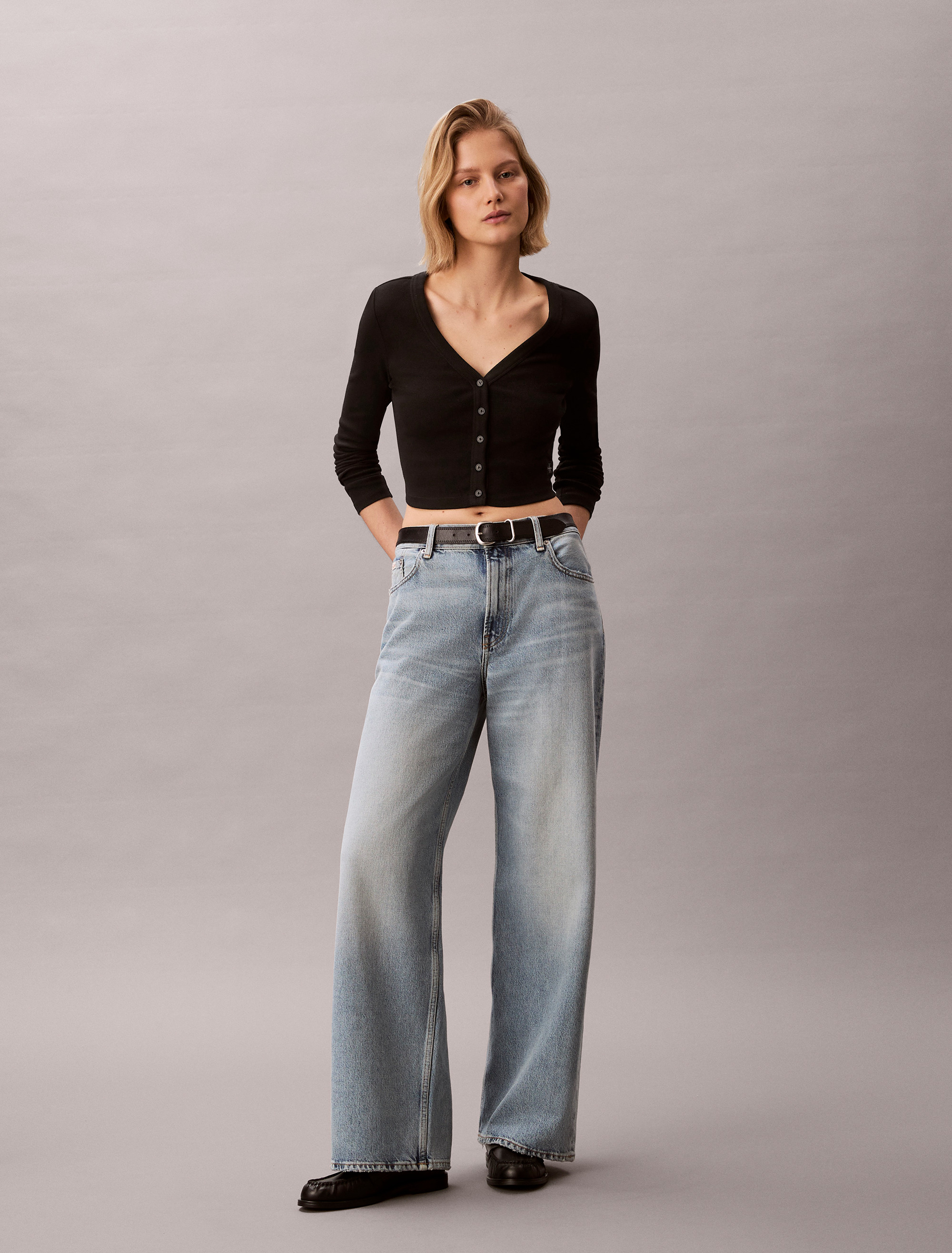 Low Rise Baggy Jeans