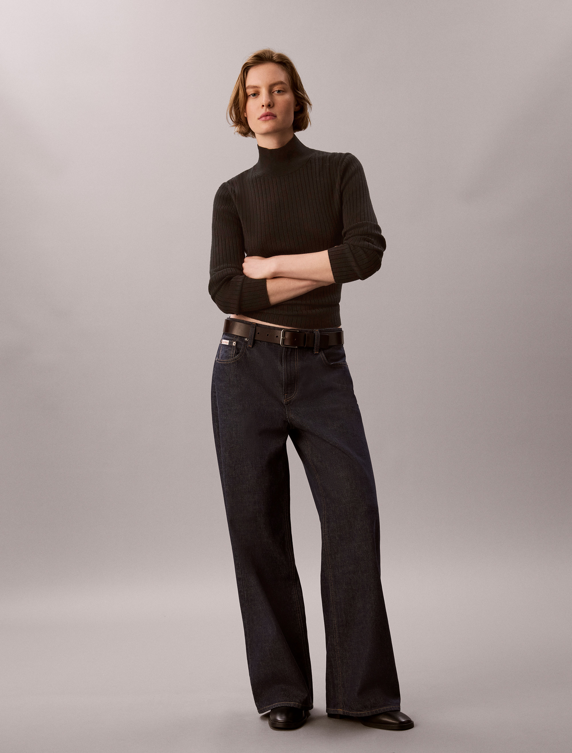 Low Rise Baggy Jeans