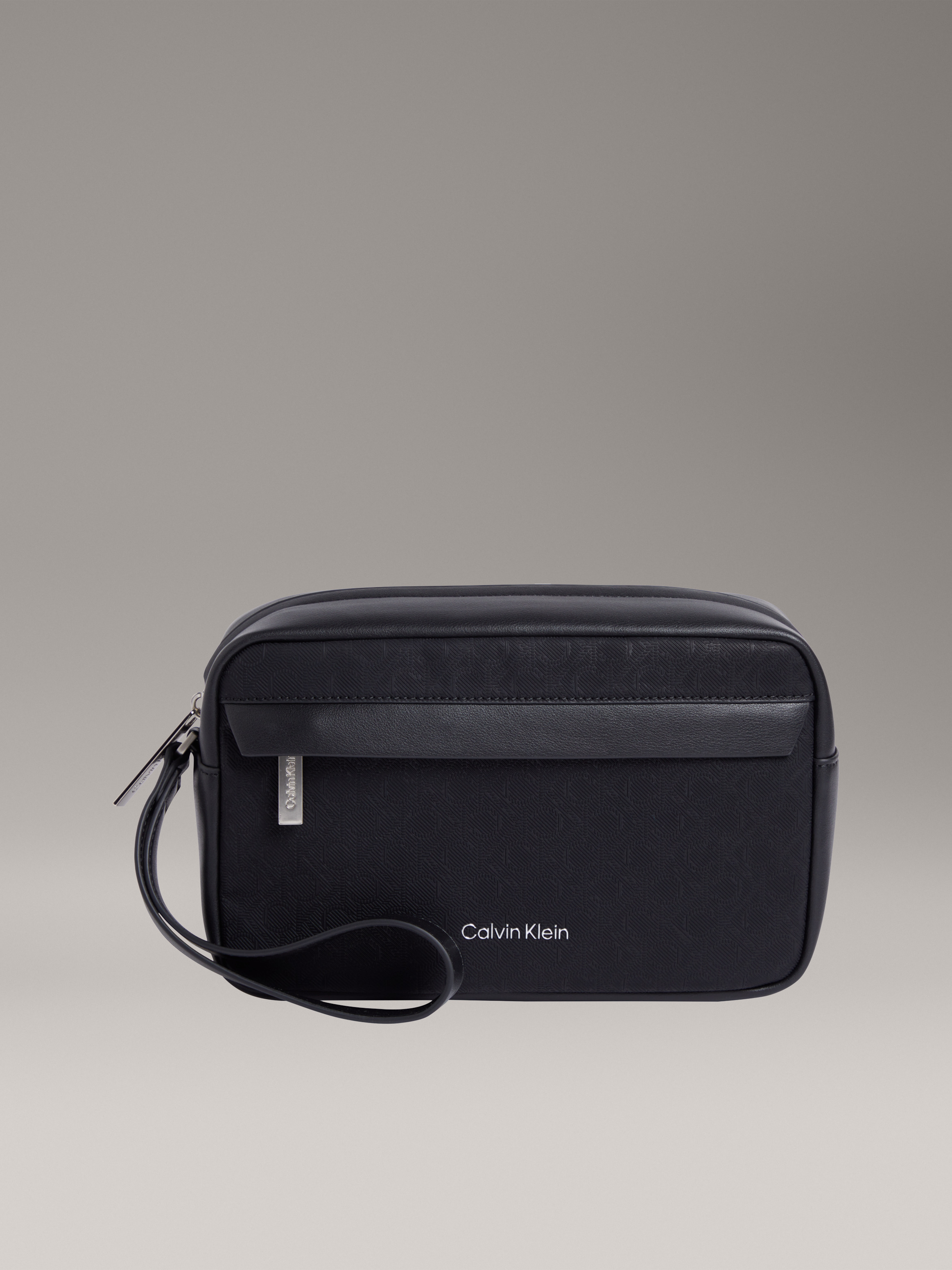 ★ ★ Men's CK Inset Messenger Bag 4D3014G UB1 4D Leather Box Crossbody Messenger Bag in Black | Dr. Martens