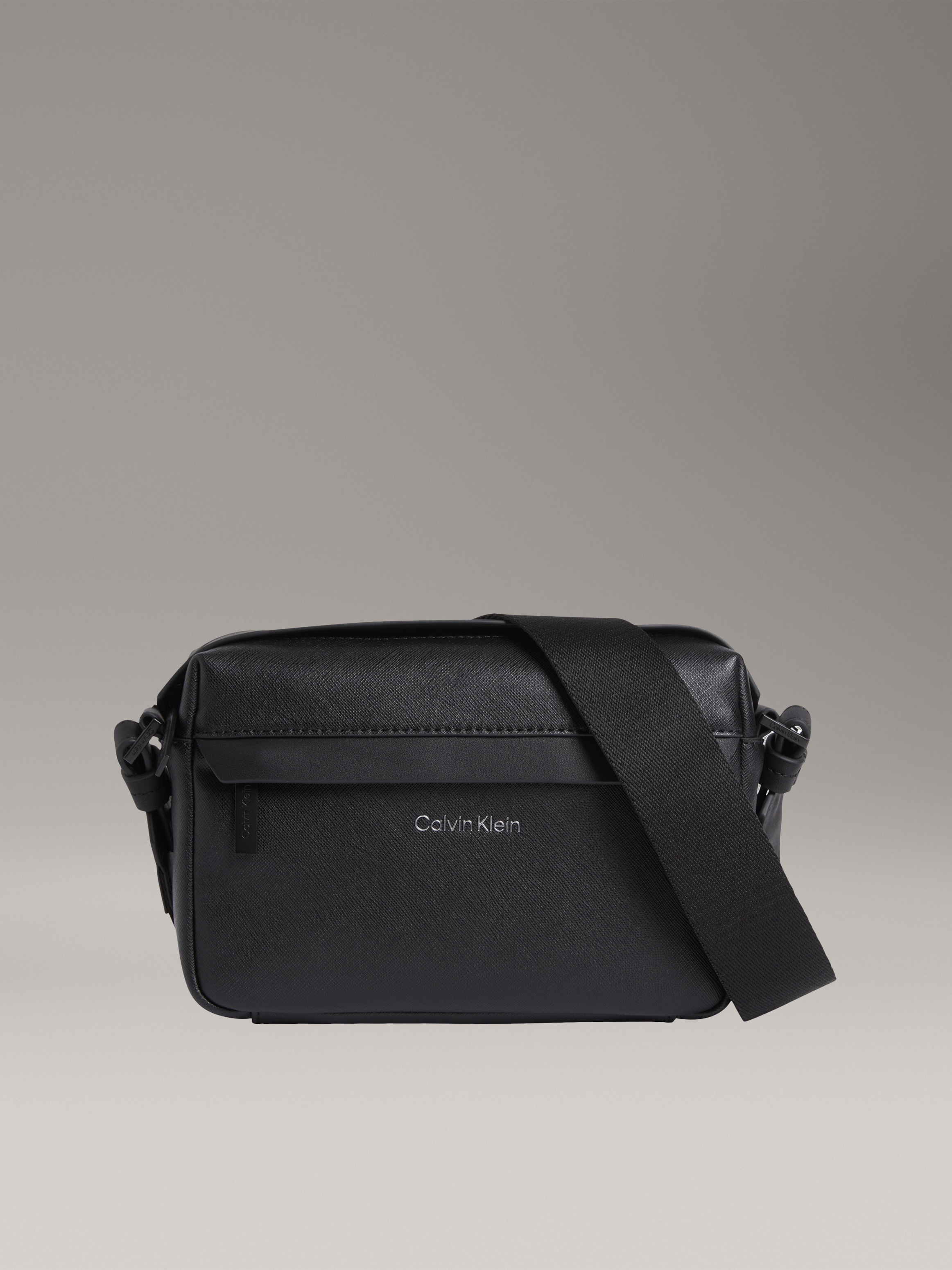 Metro Nylon Messenger Bag | Calvin Klein