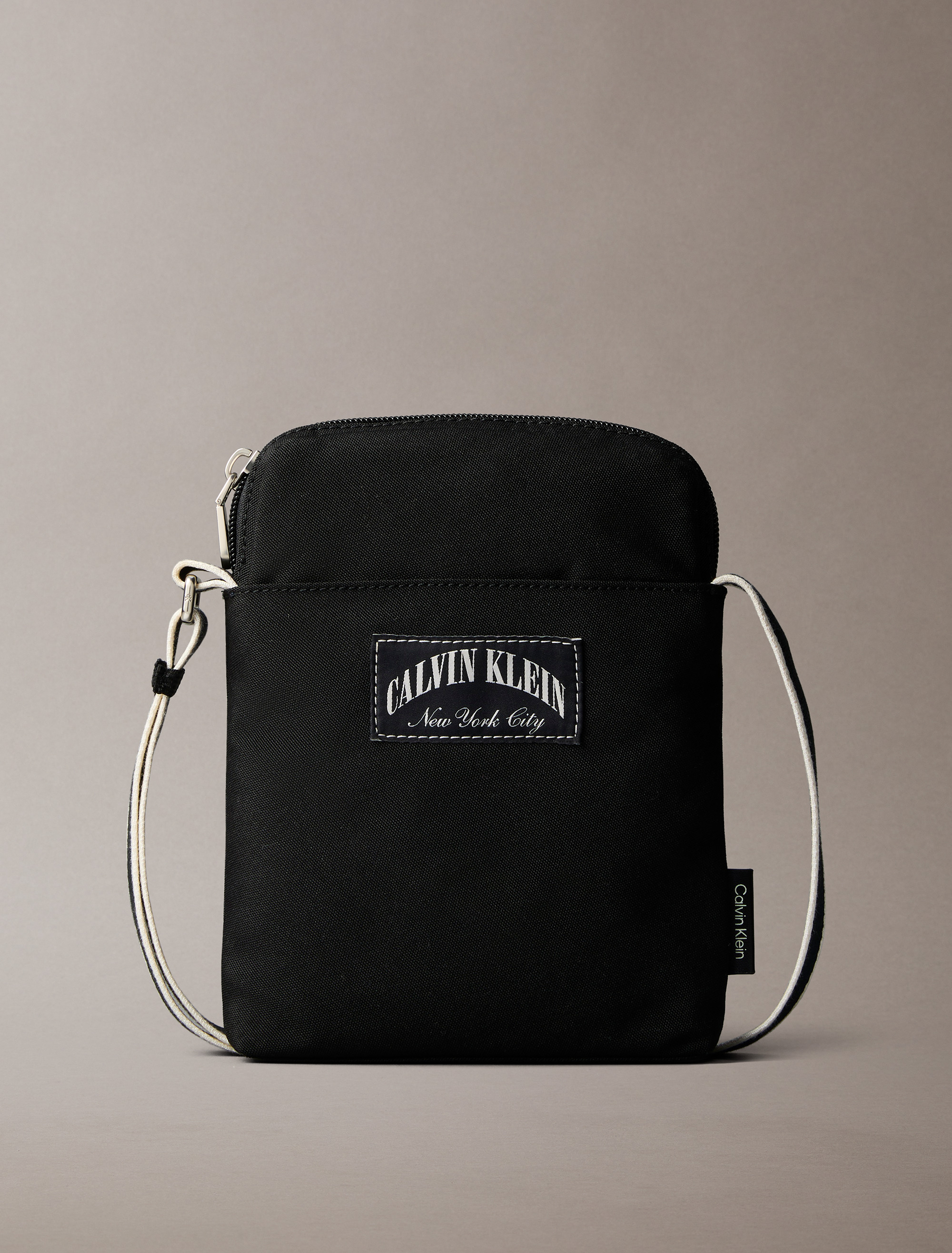 Heritage Crest Logo Reporter Bag