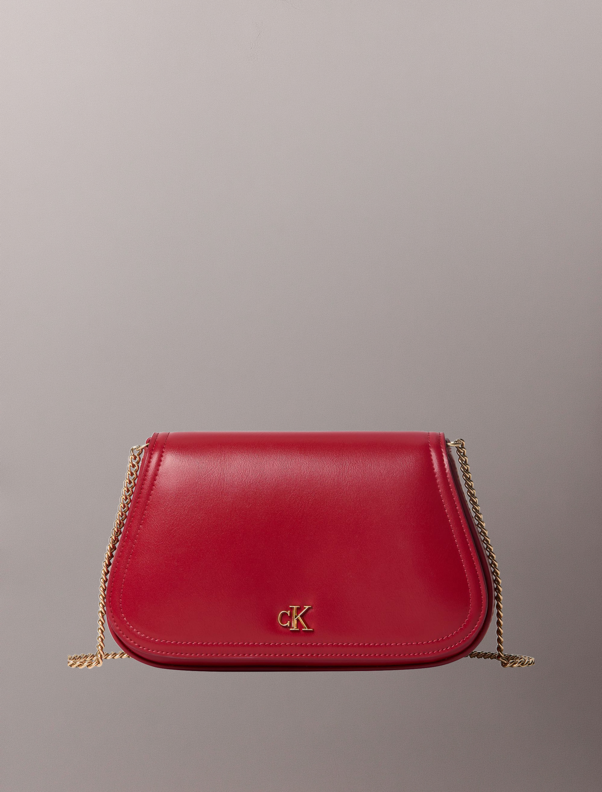 Curved Wallet with Chain Strap