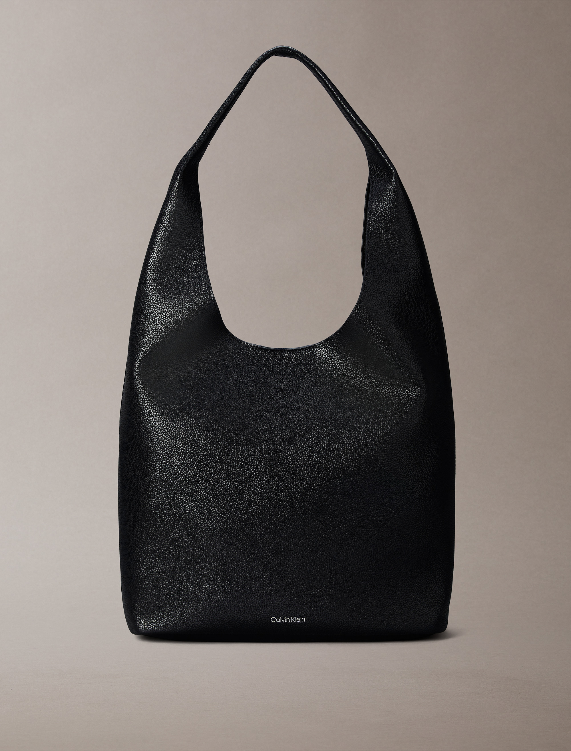 Pebble Grain Curved Bag