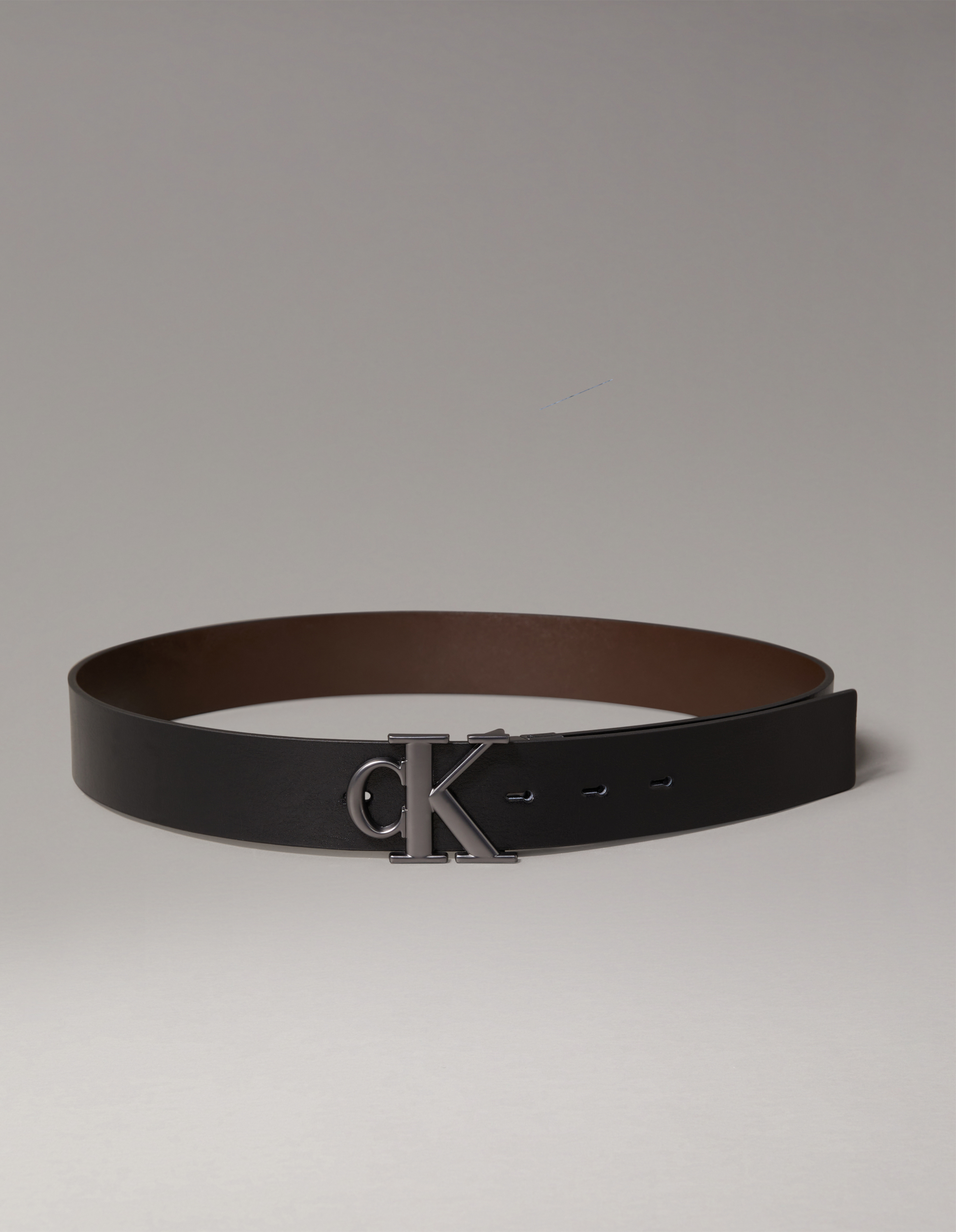 Monogram Plaque Buckle Logo Belt | Calvin Klein display picture 3