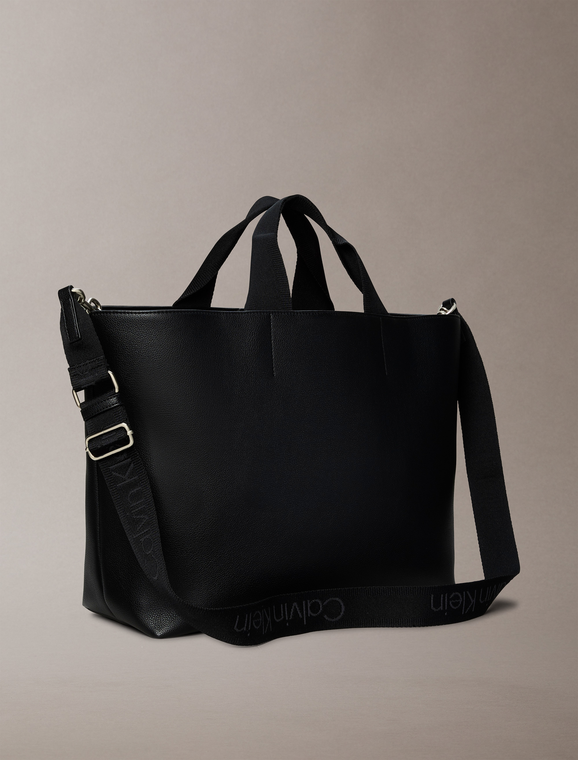 ★ ★ Unisex CKJ Ultra Light Tote Bag Black 4K306 Ultralight Tote Bag | Calvin Klein
