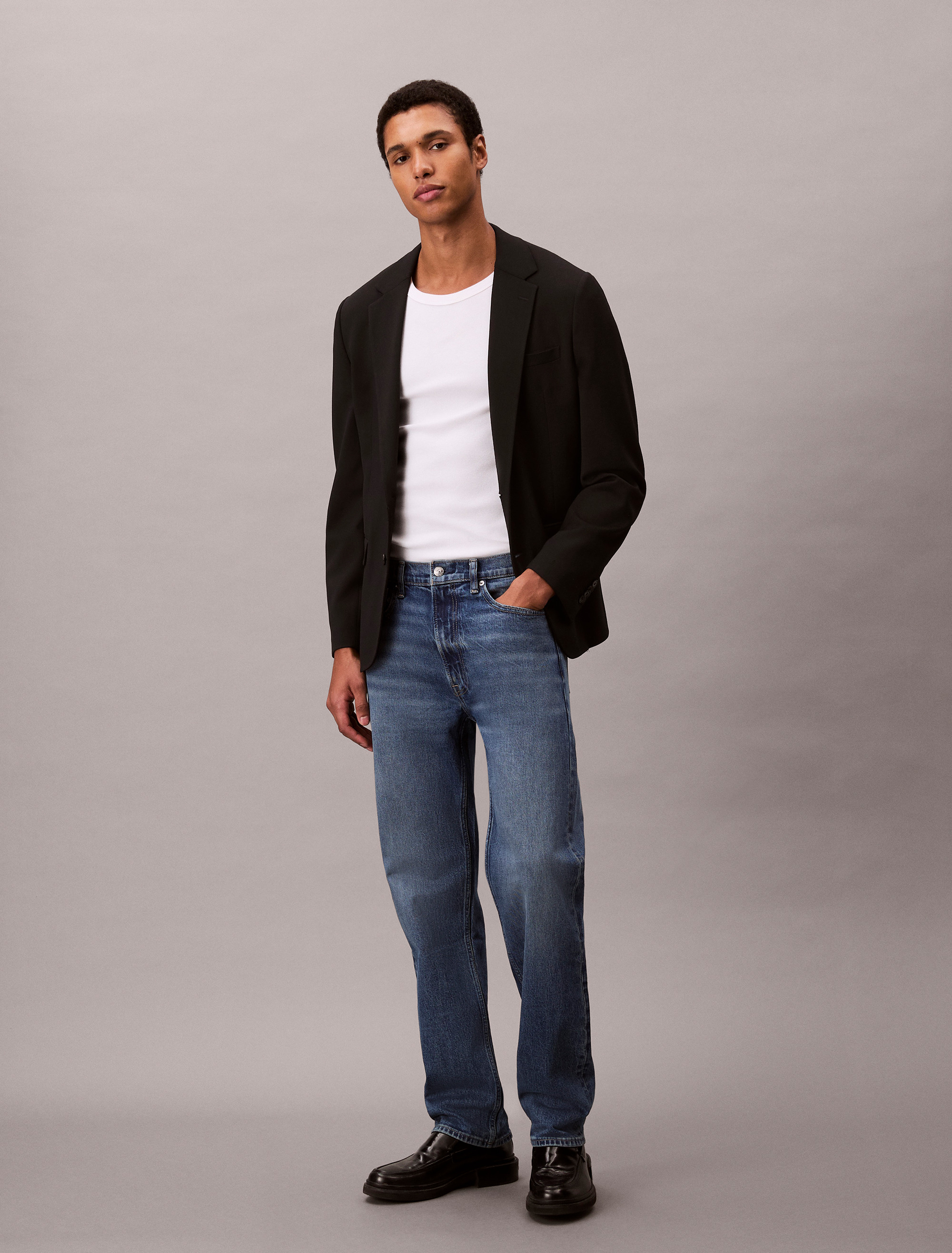 Standard Straight Fit Jeans