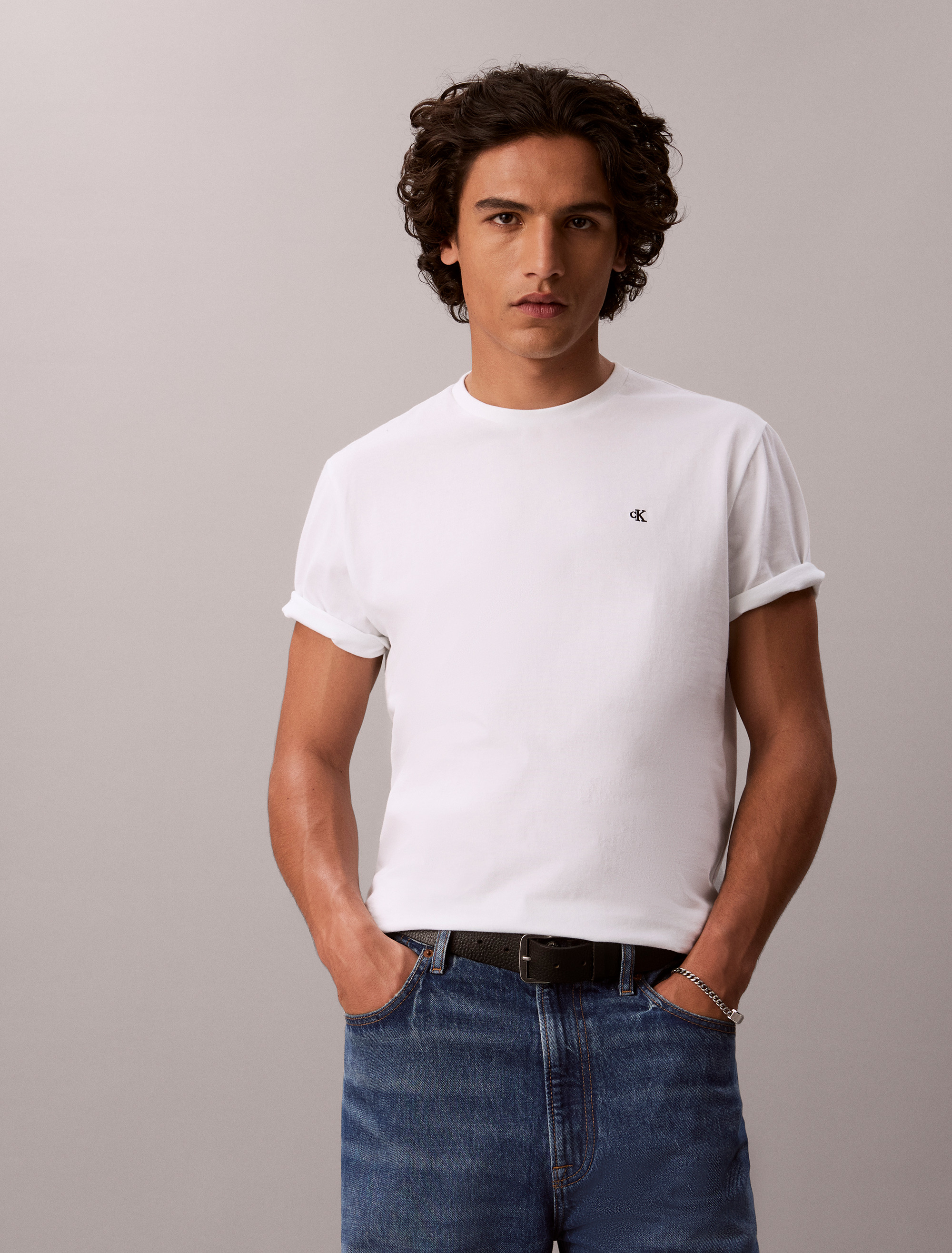 BRIGHT WHITE