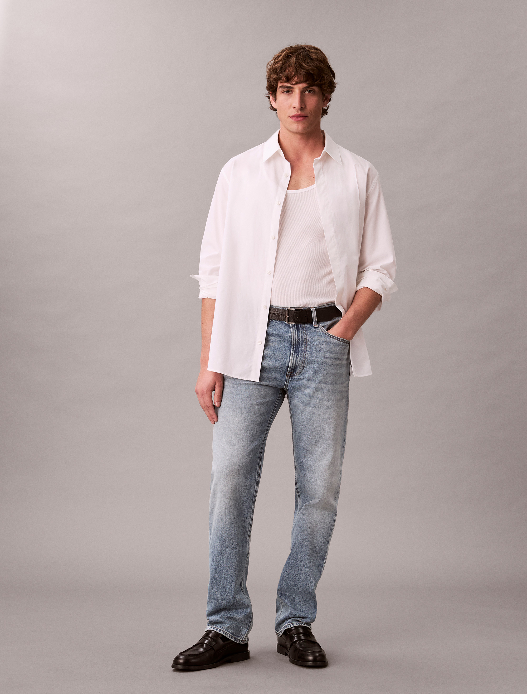 Standard Straight Fit Jeans