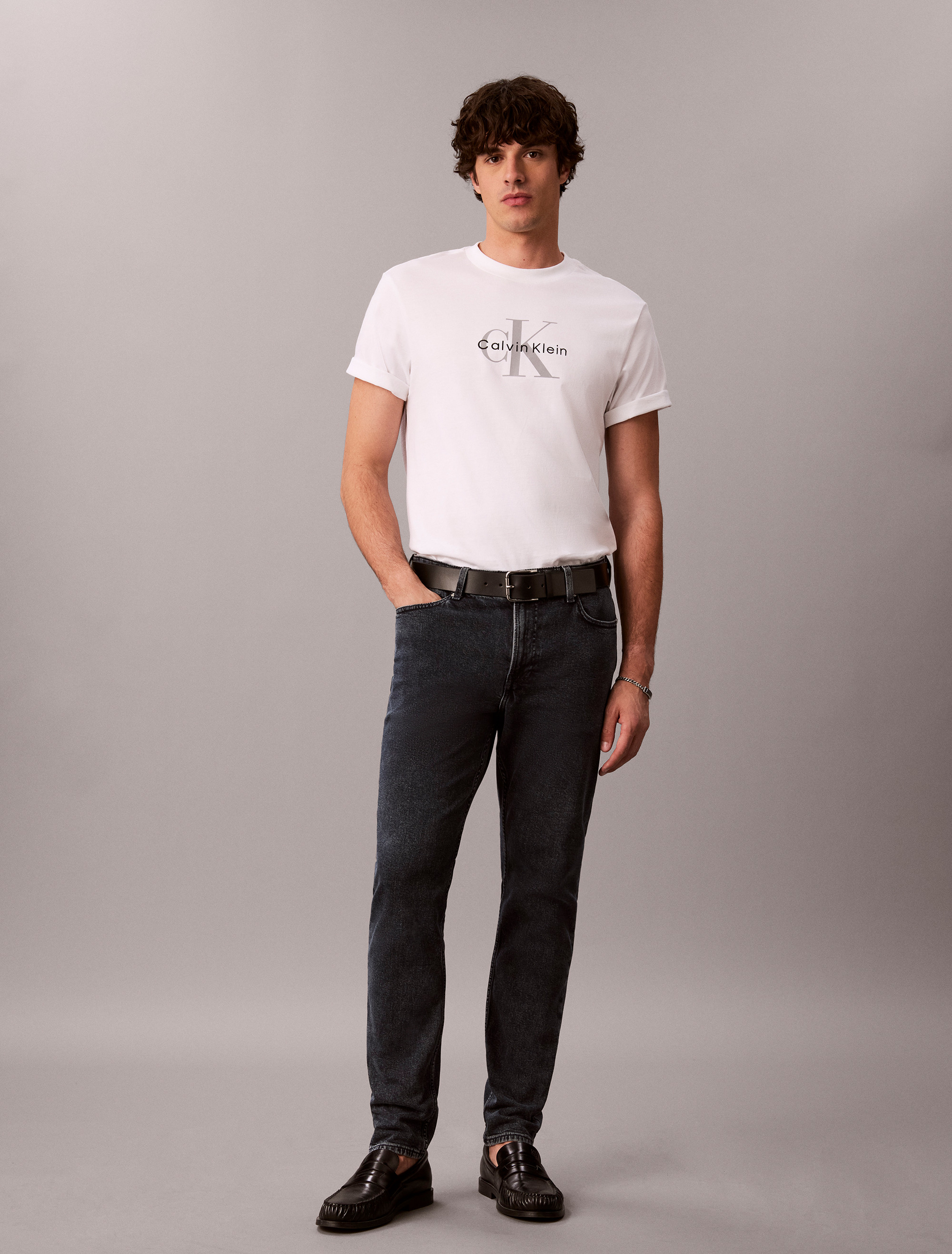 Slim Tapered Jeans