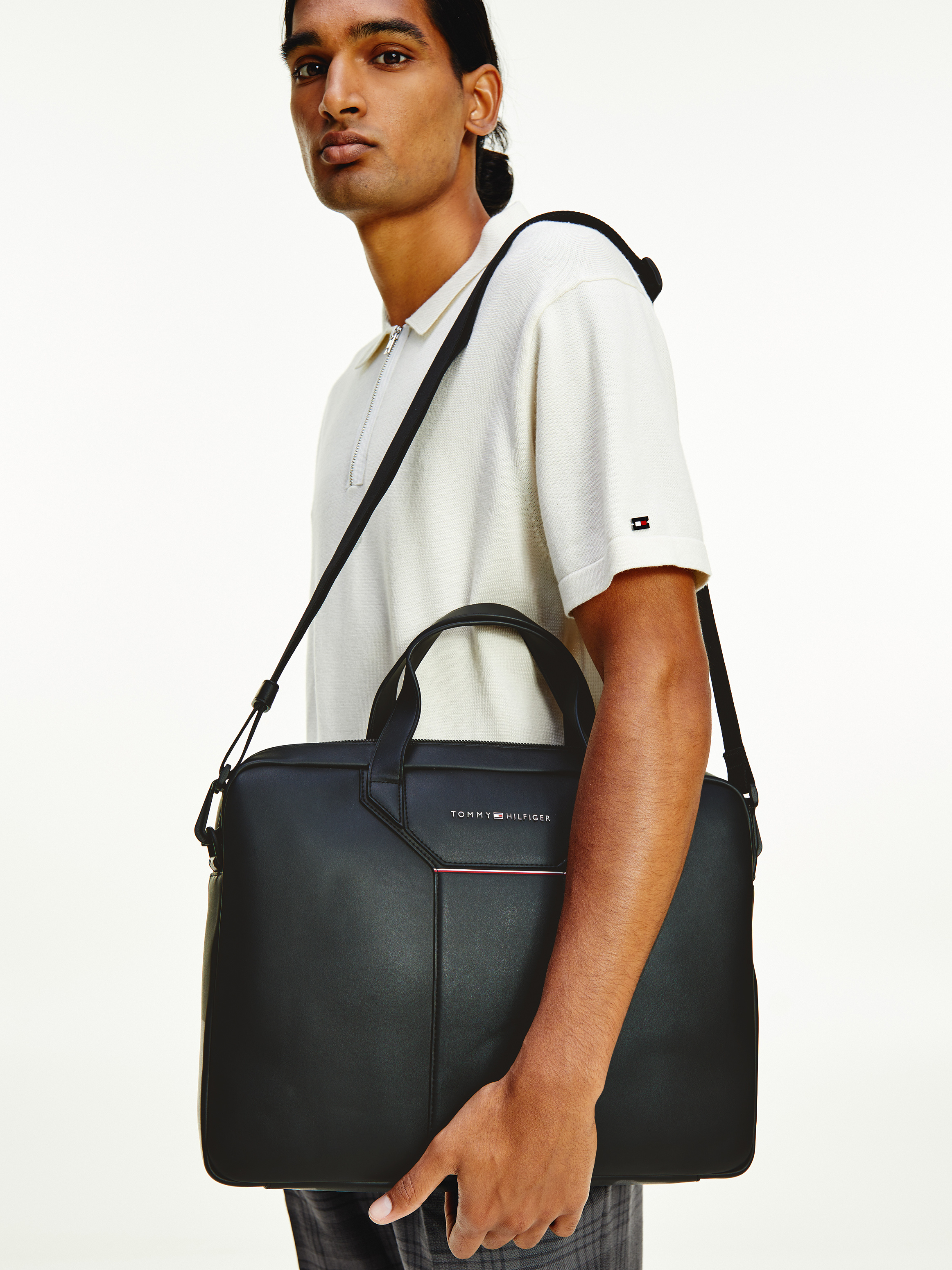 Tommy hilfiger city slim computer outlet bag