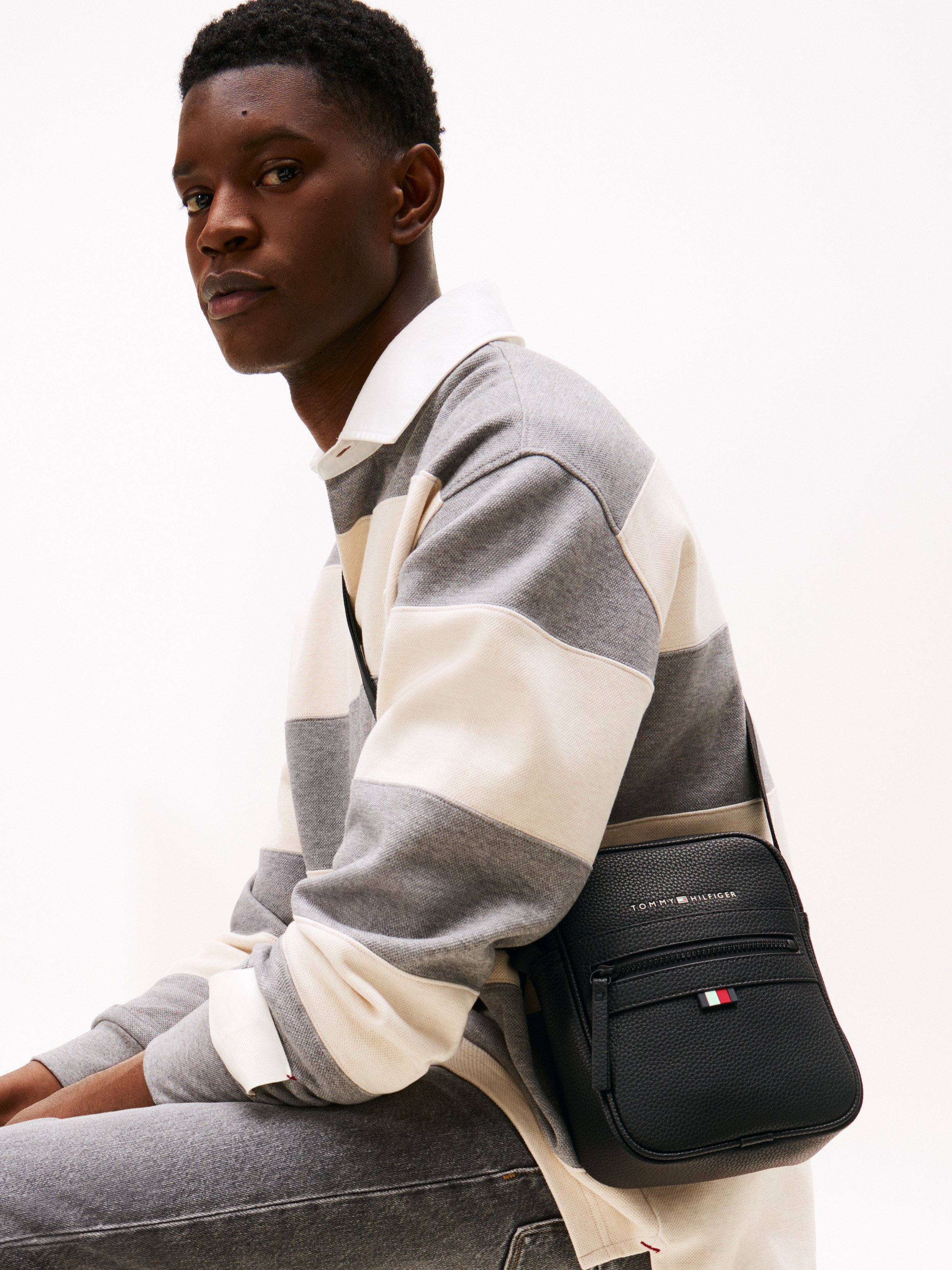 Essential Small Reporter Bag