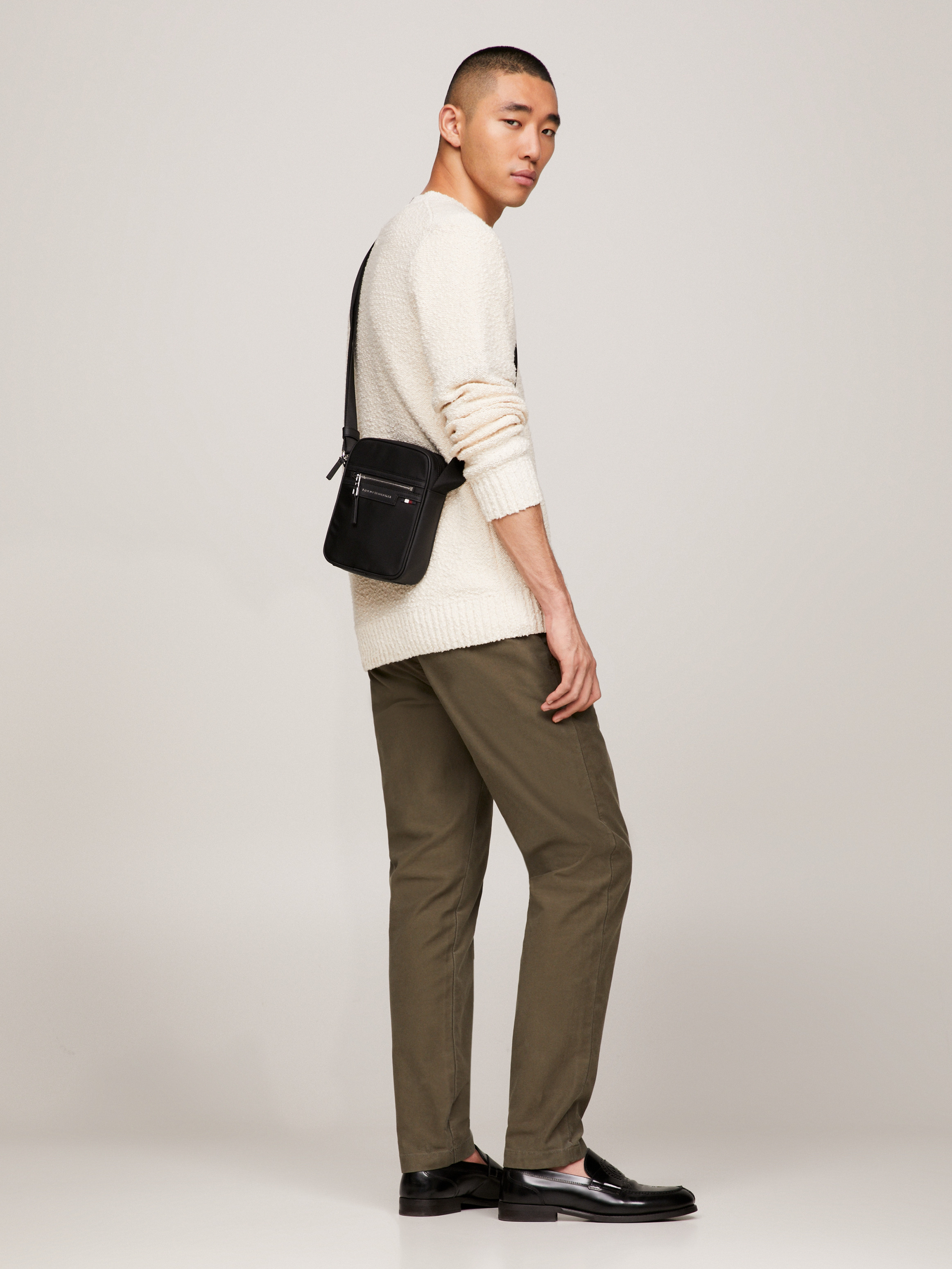 【 】TH CITY SMALL REPORTER バッグ Amazon | [Tommy Hilfiger] レポーター Th Skyline Mini