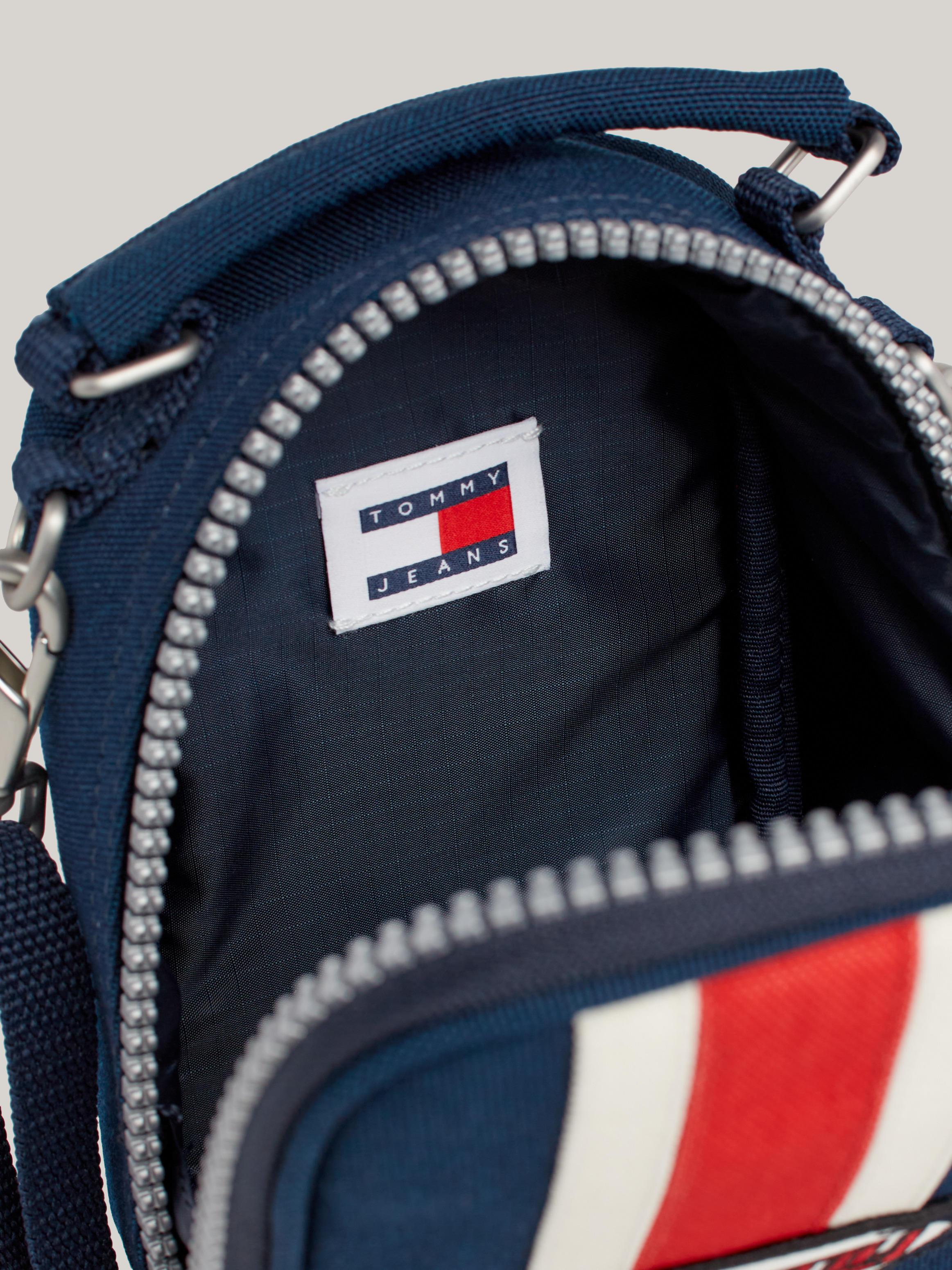 ショルダーバッグ  Badge Stripe Reporter Bag STRIPE MARKET BAG SMALL / BLACK × KHAKI – LASTFRAME
