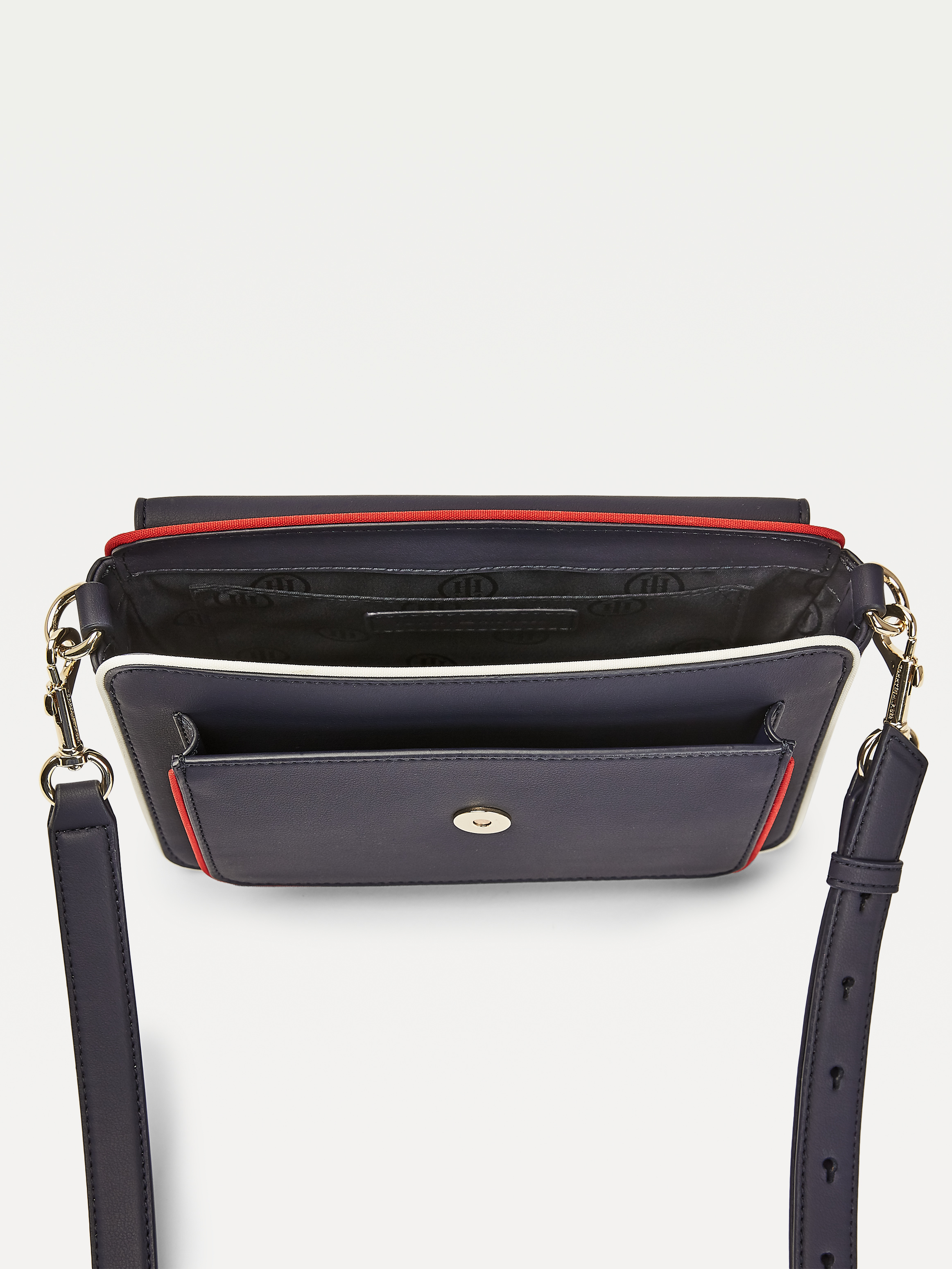 Tommy hilfiger city crossbody bag hotsell
