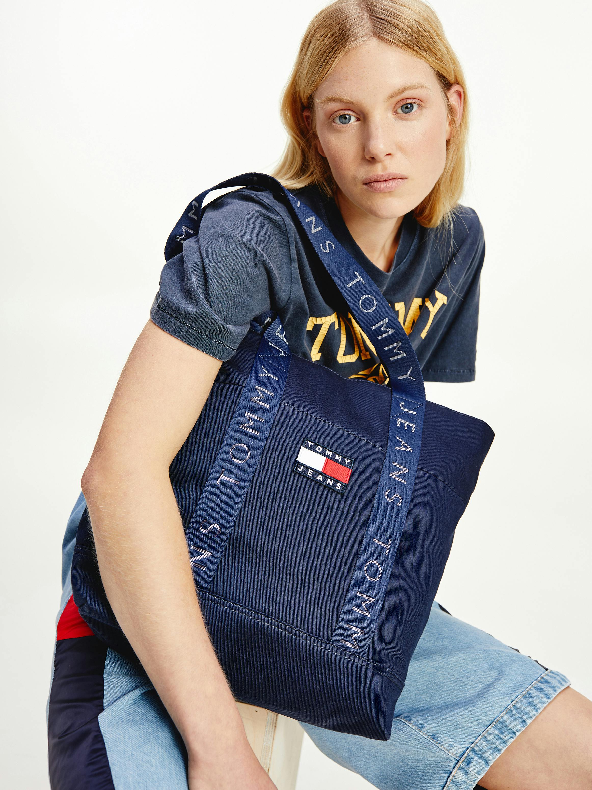 Tommy hilfiger canvas tote bags Clearance
