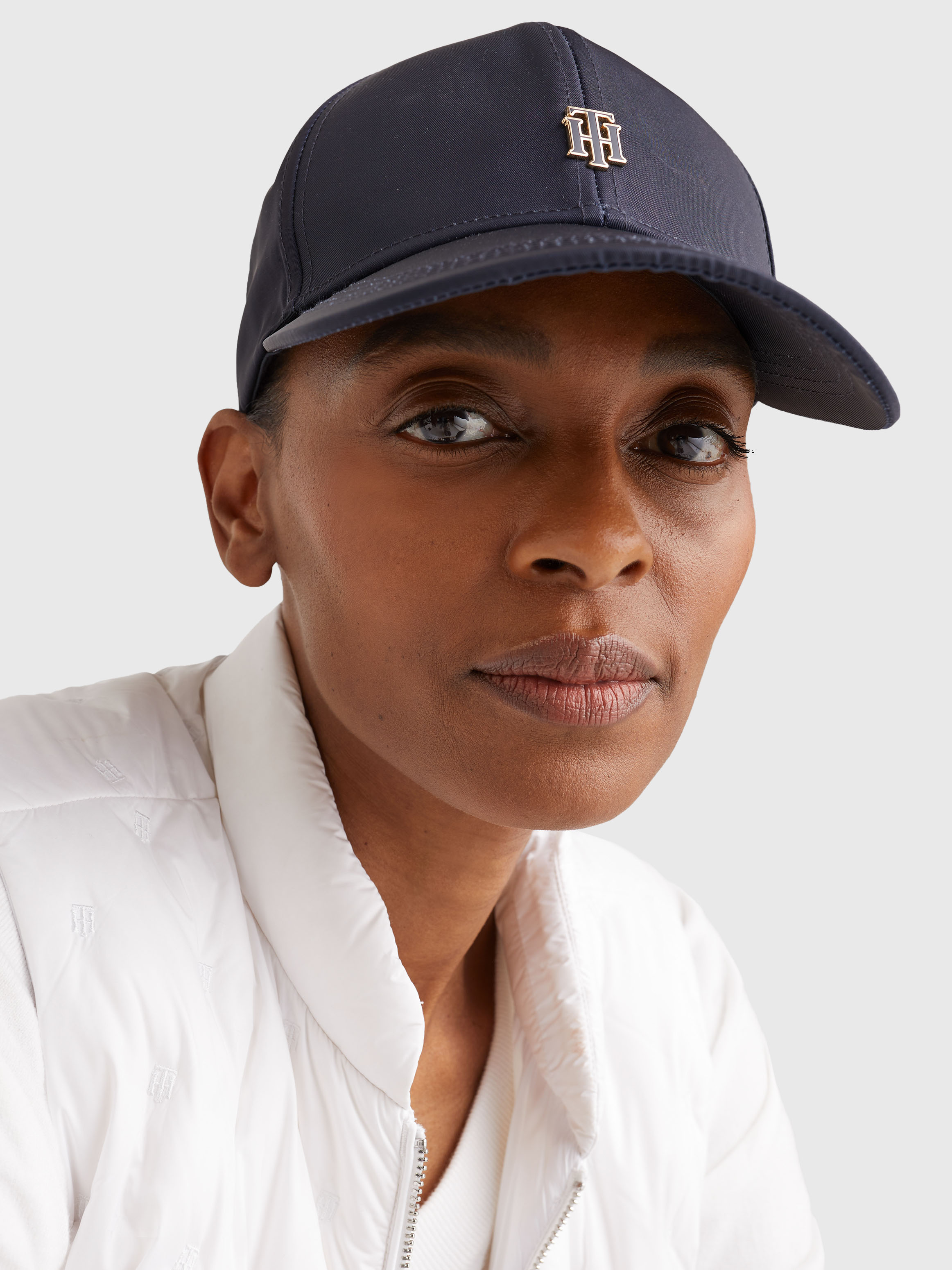 tommy hilfiger cap womens