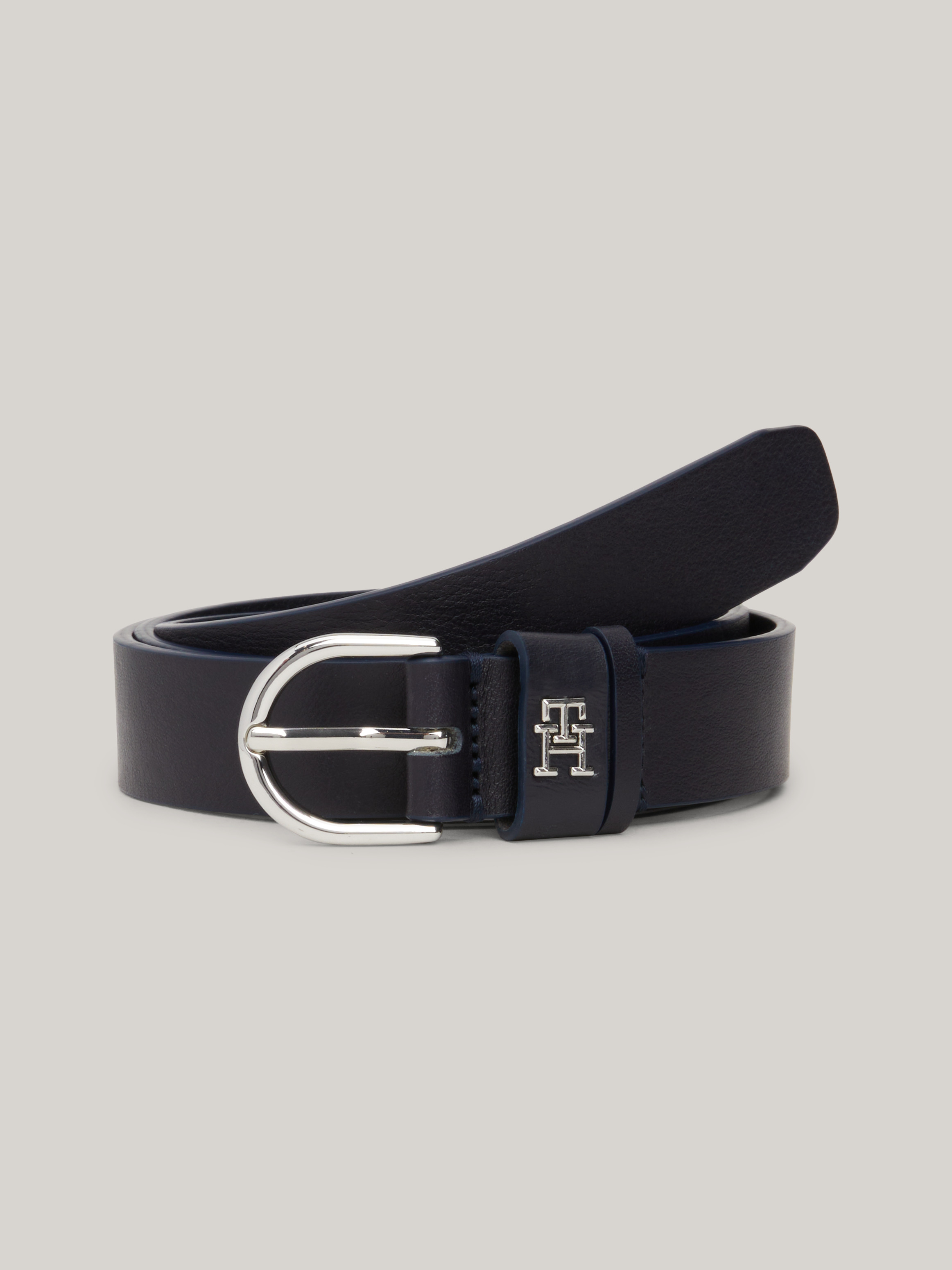 AX_951185_cc529_Belts063_1200x