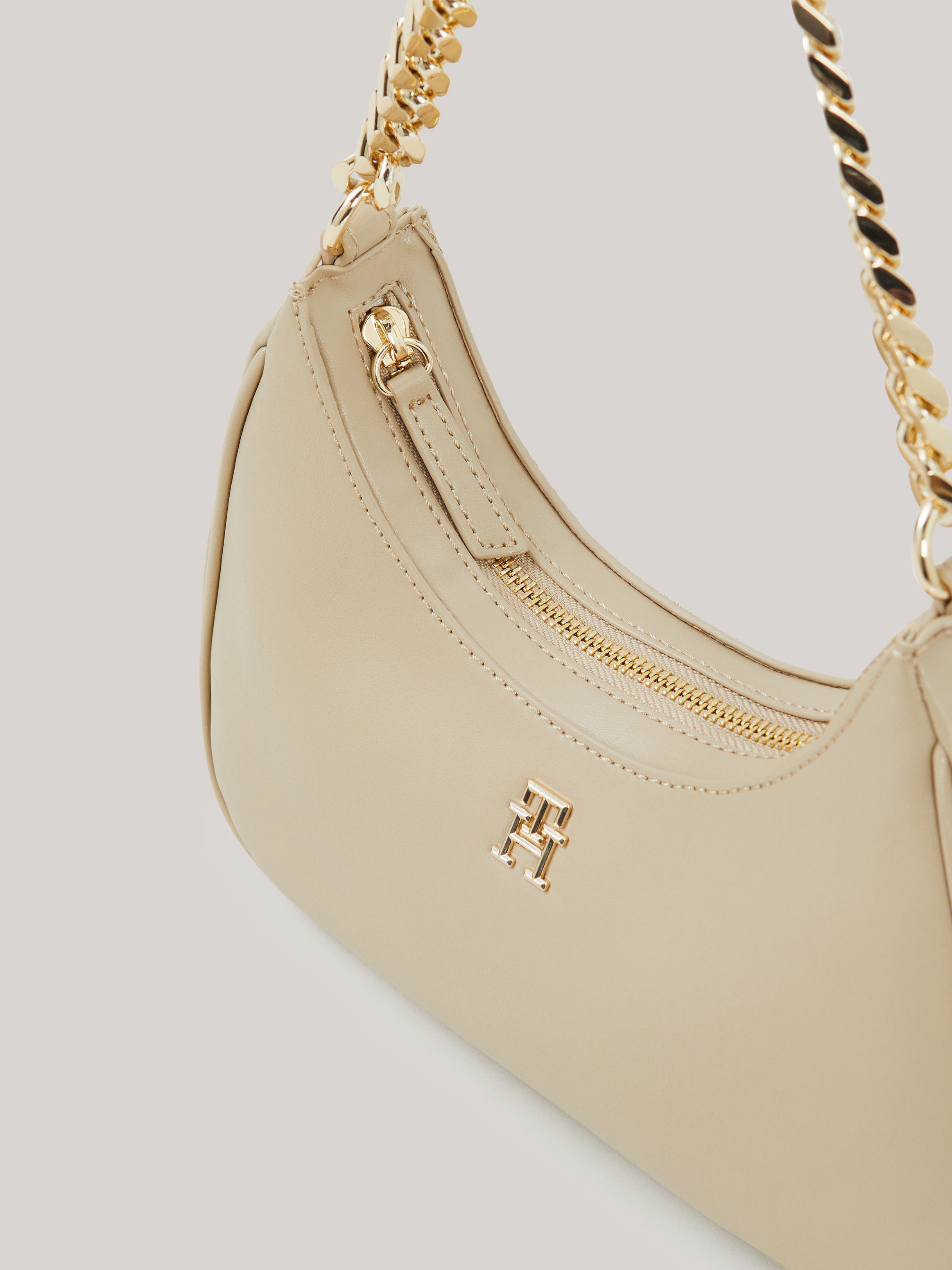 ★TOUT Y EST★ W CHAIN CROSS BAG BROWN FEQRABA802M 2064575__54726.1693382723.jpg?c=1