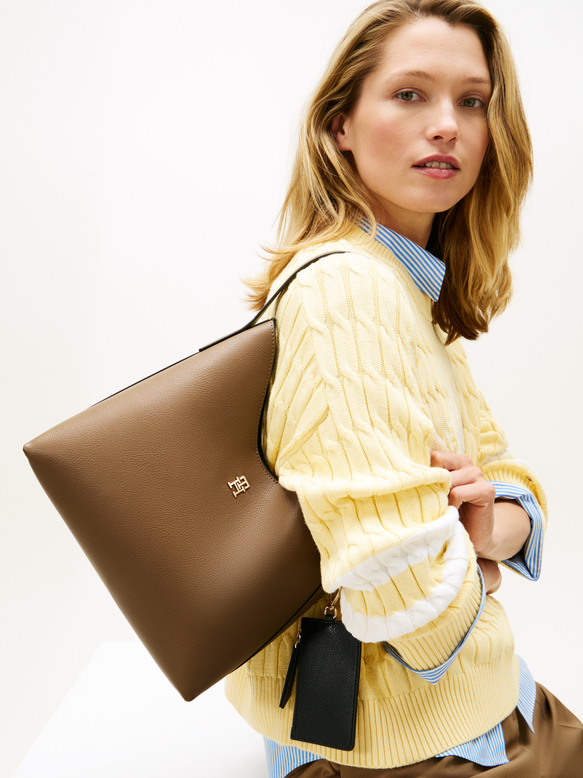 HYSFORM™ TIMEPIECE SHOULDER BAG Hilfiger Icon TH Monogram Shoulder Bag | Bags | Tommy Hilfiger