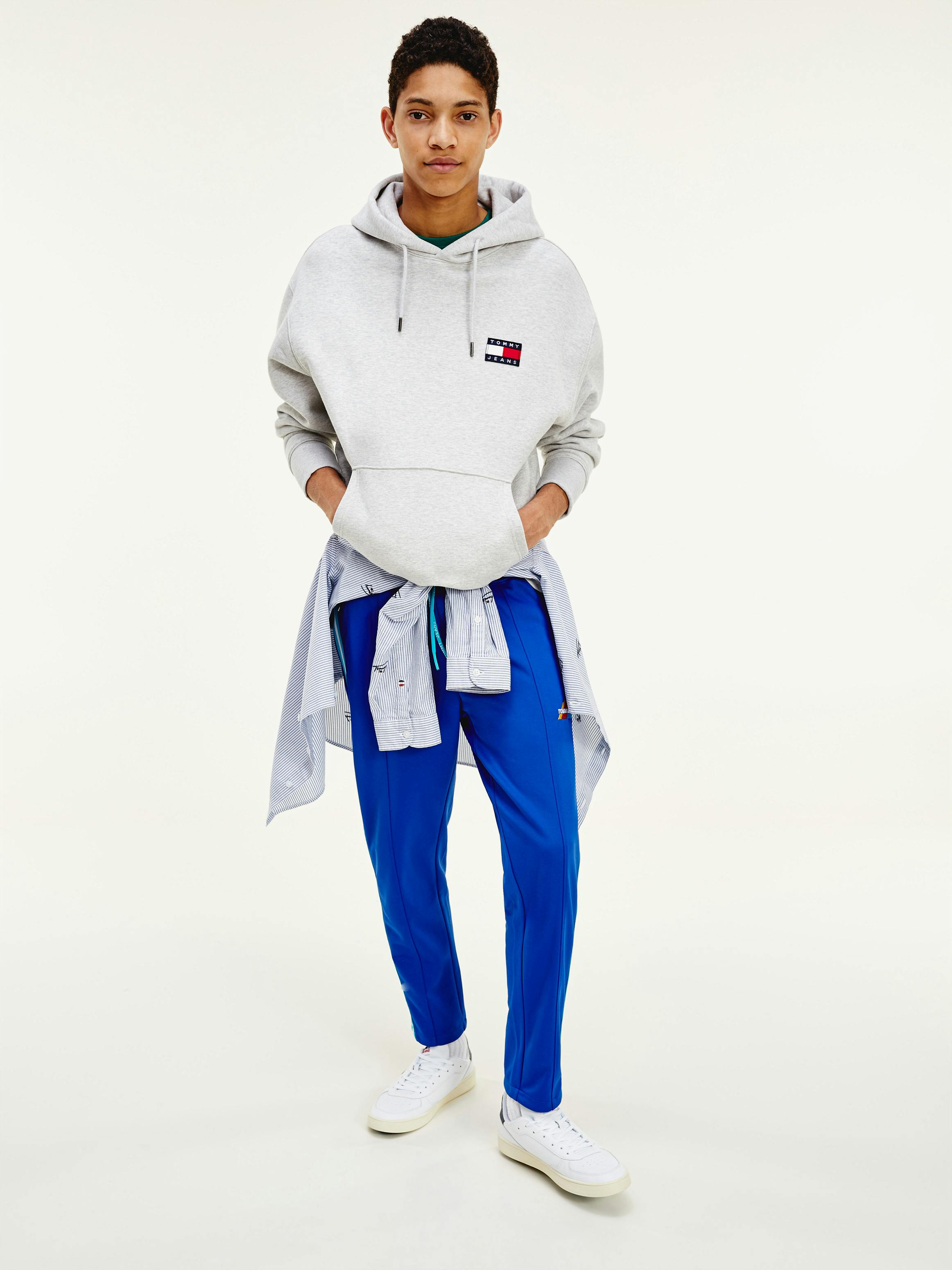 TOMMY BADGE HOODIE