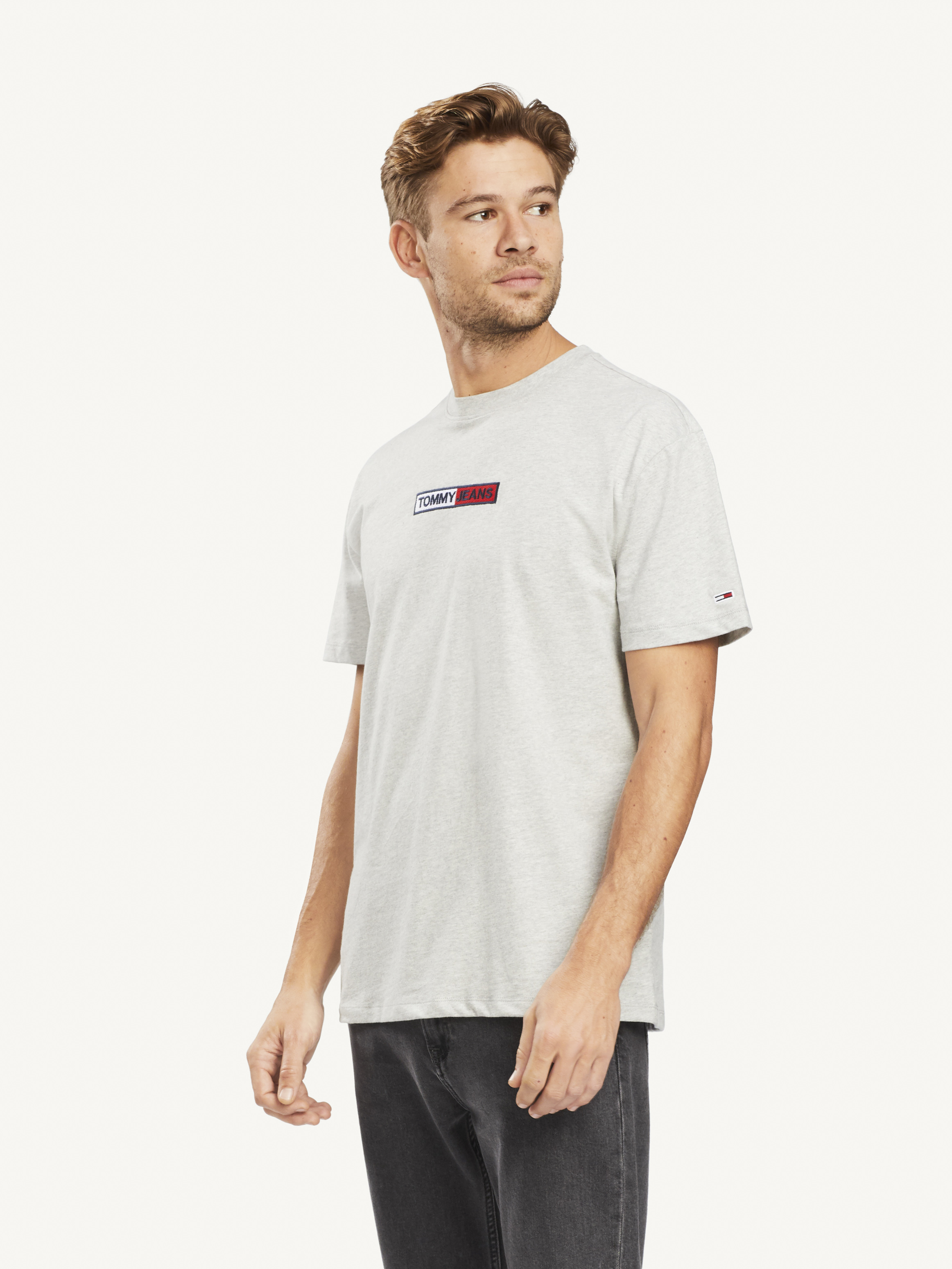 Tommy hilfiger t shirt box best sale logo