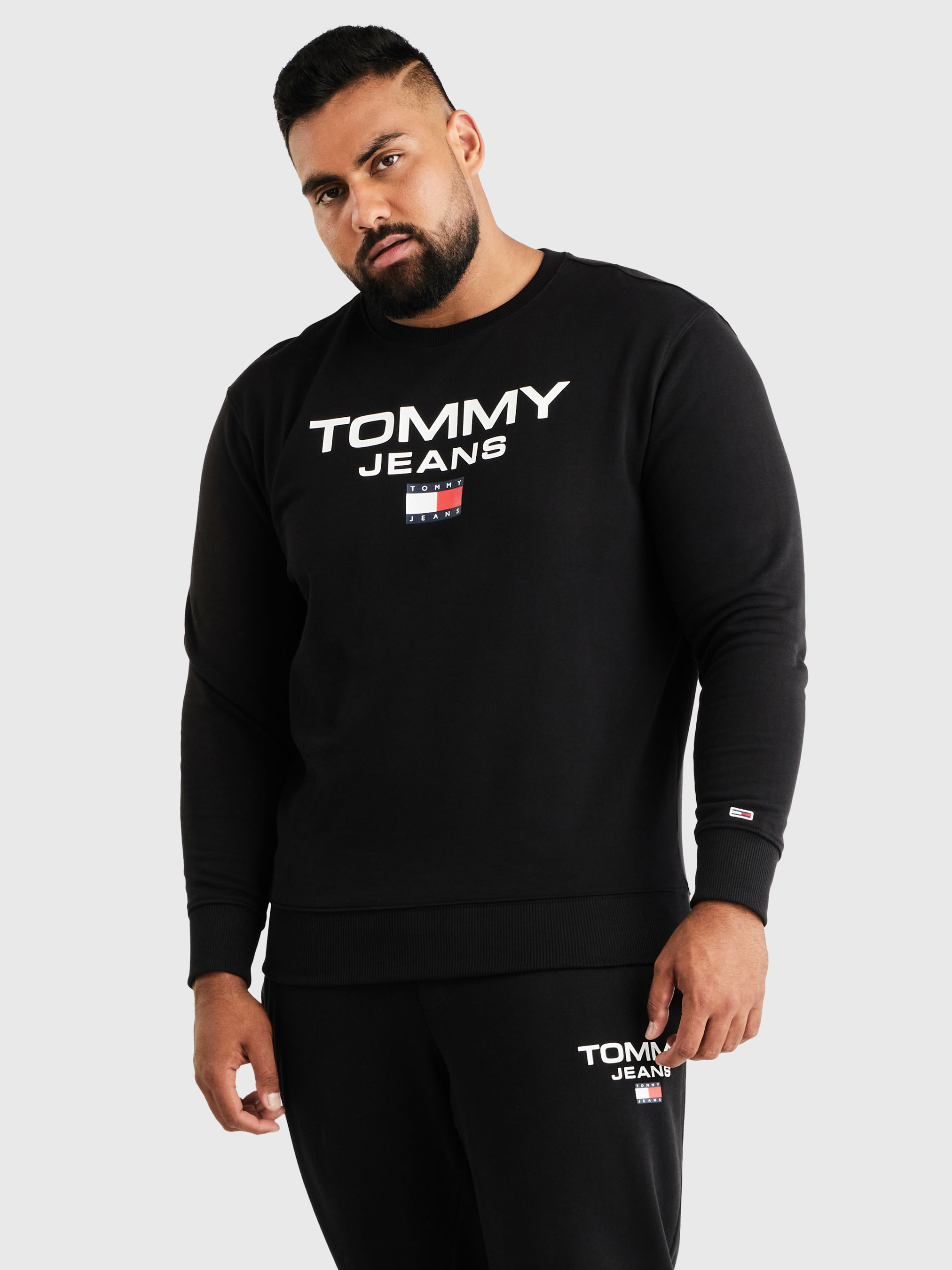 Tommy jeans hot sale sweatshirt sale