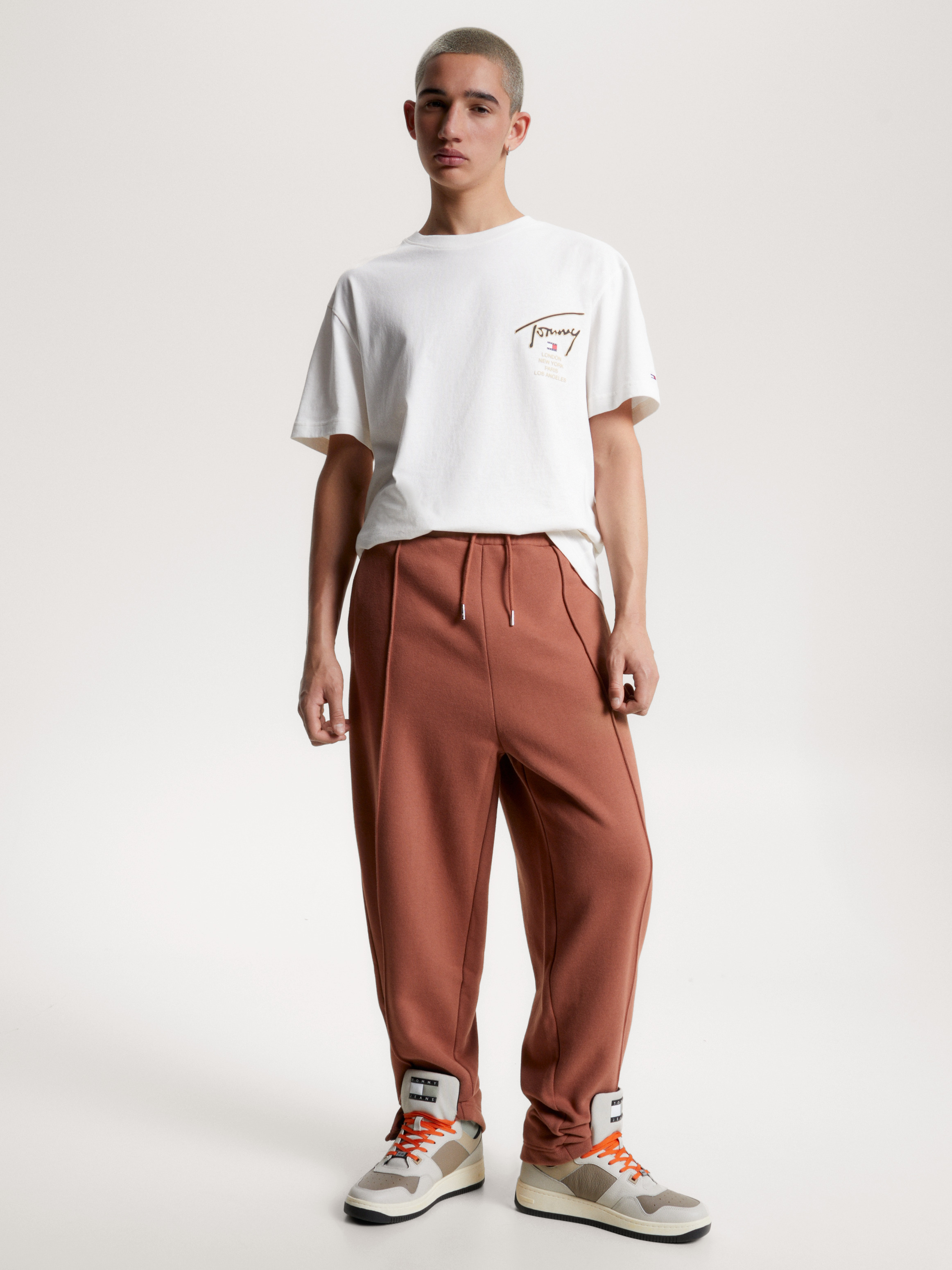 Signature Back Logo Classic Fit T-Shirt | T-Shirts | Tommy