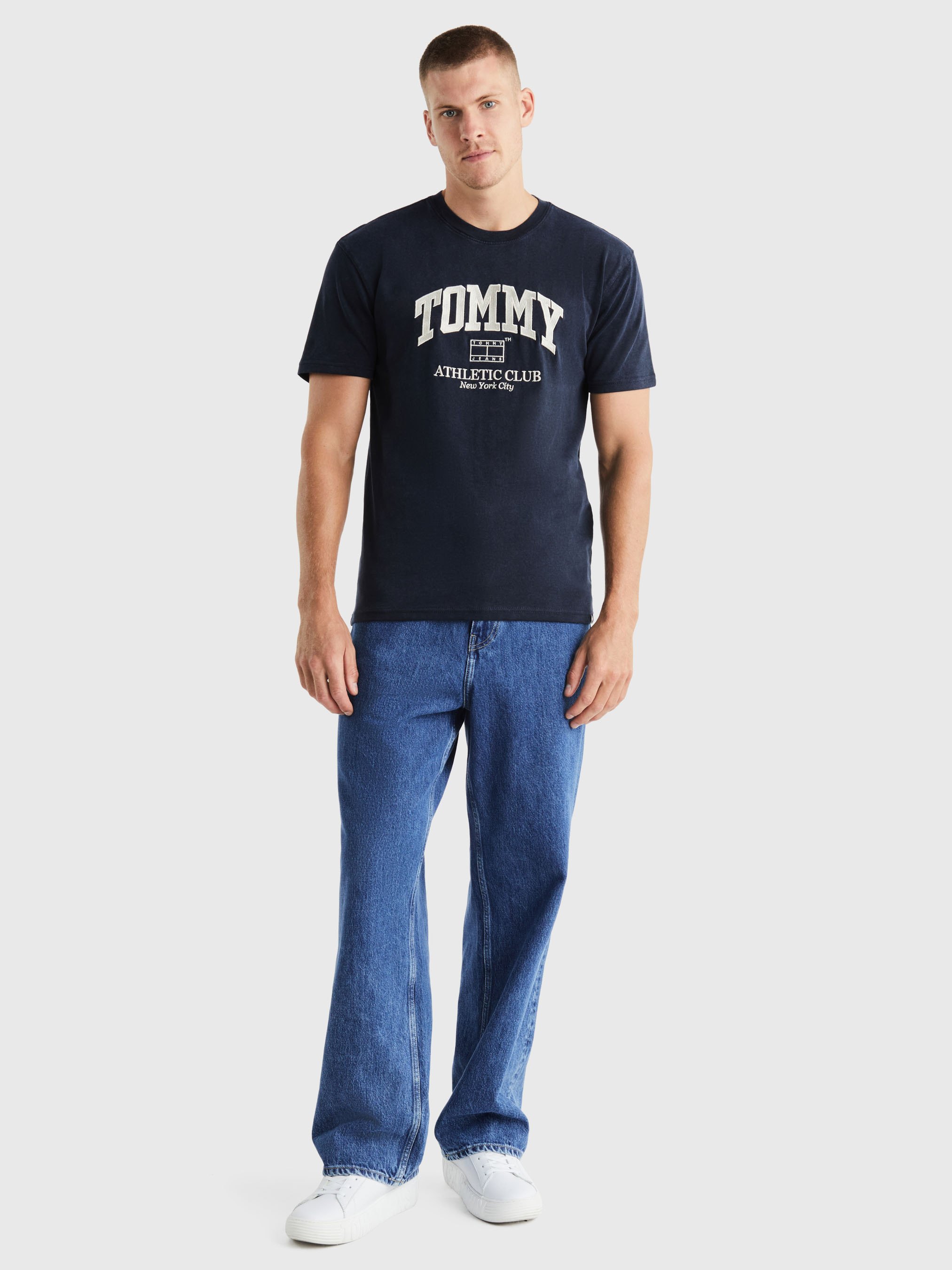 【 】Jeans varsity logo コットン Tシャツ ♪ Varsity Logo T-Shirt | T-Shirts | Tommy Jeans