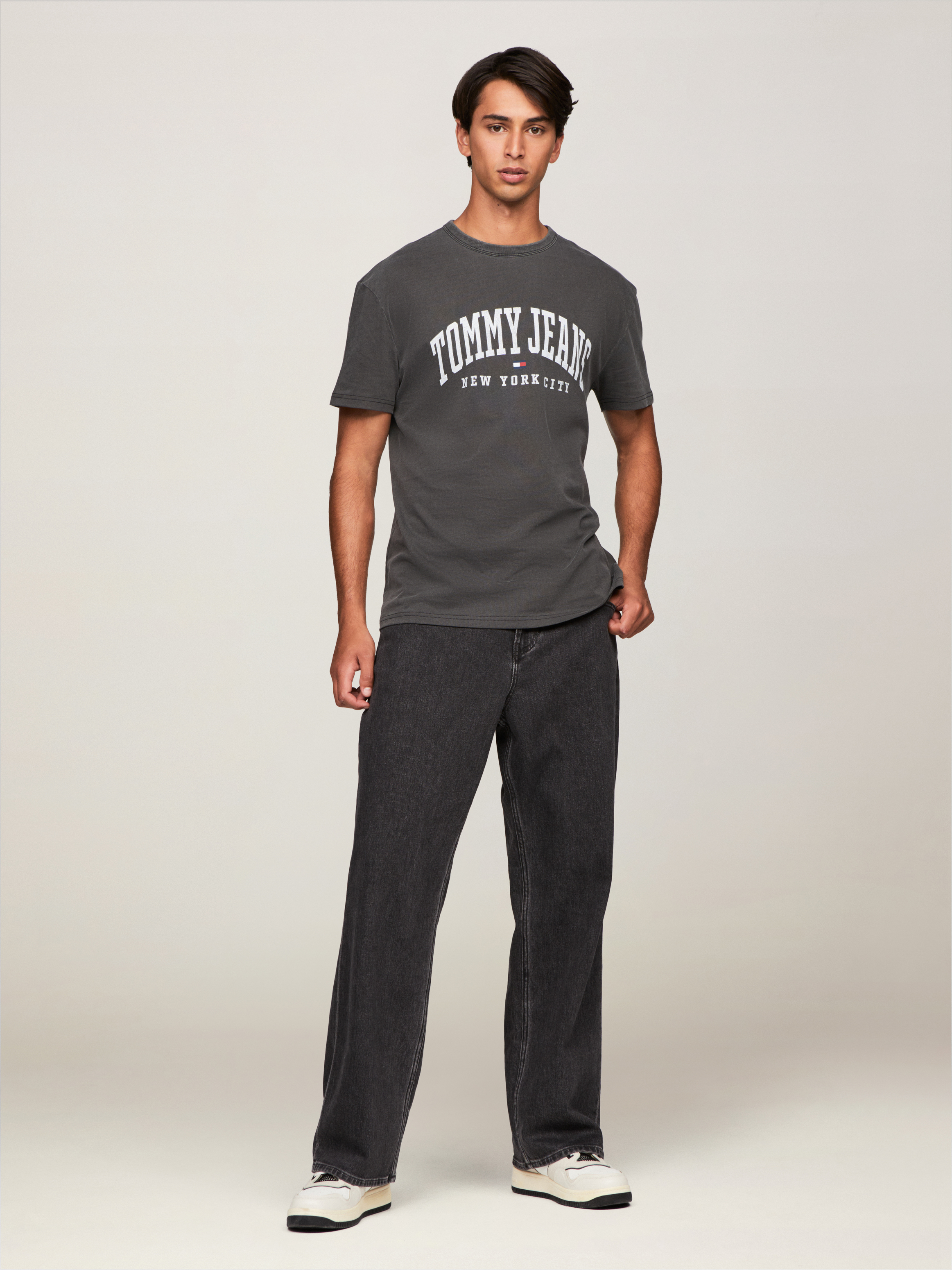 Varsity Washed Logo T-Shirt | T-Shirts | Tommy Jeans