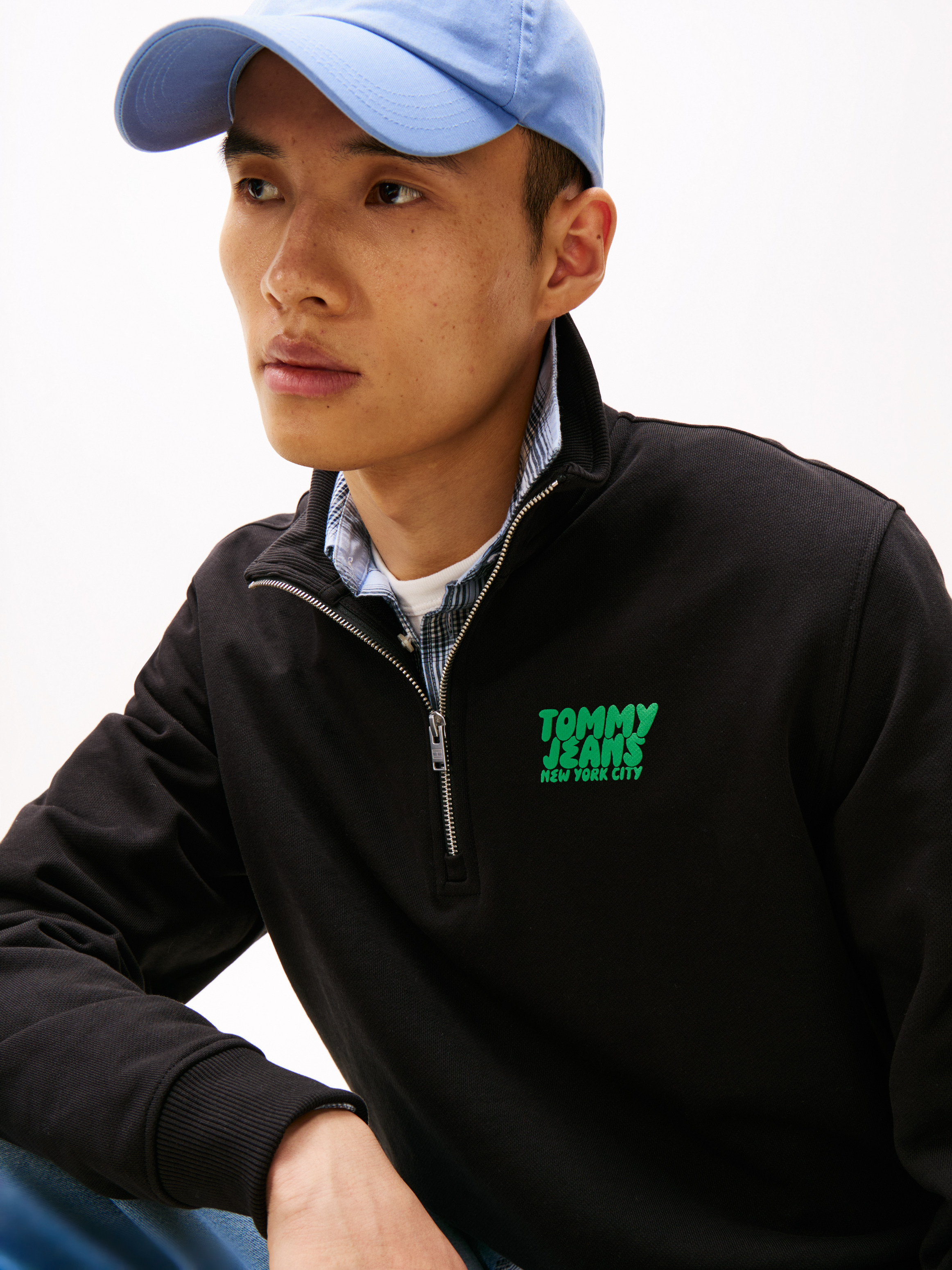 Bubble Logo Back Graphic Quarter Zip Sweatshirt | Sweatshirts