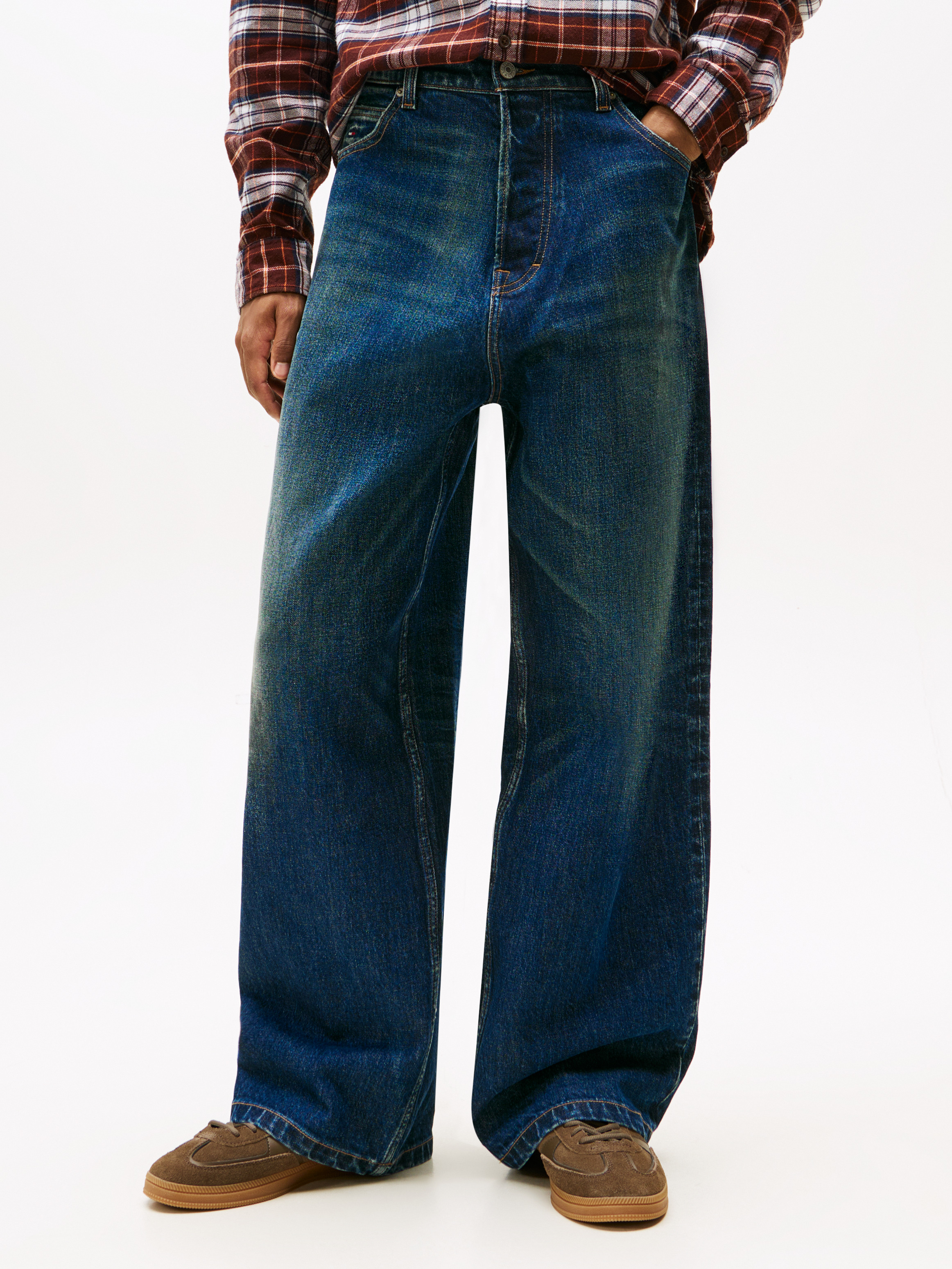 Theo Faded Loose Jeans