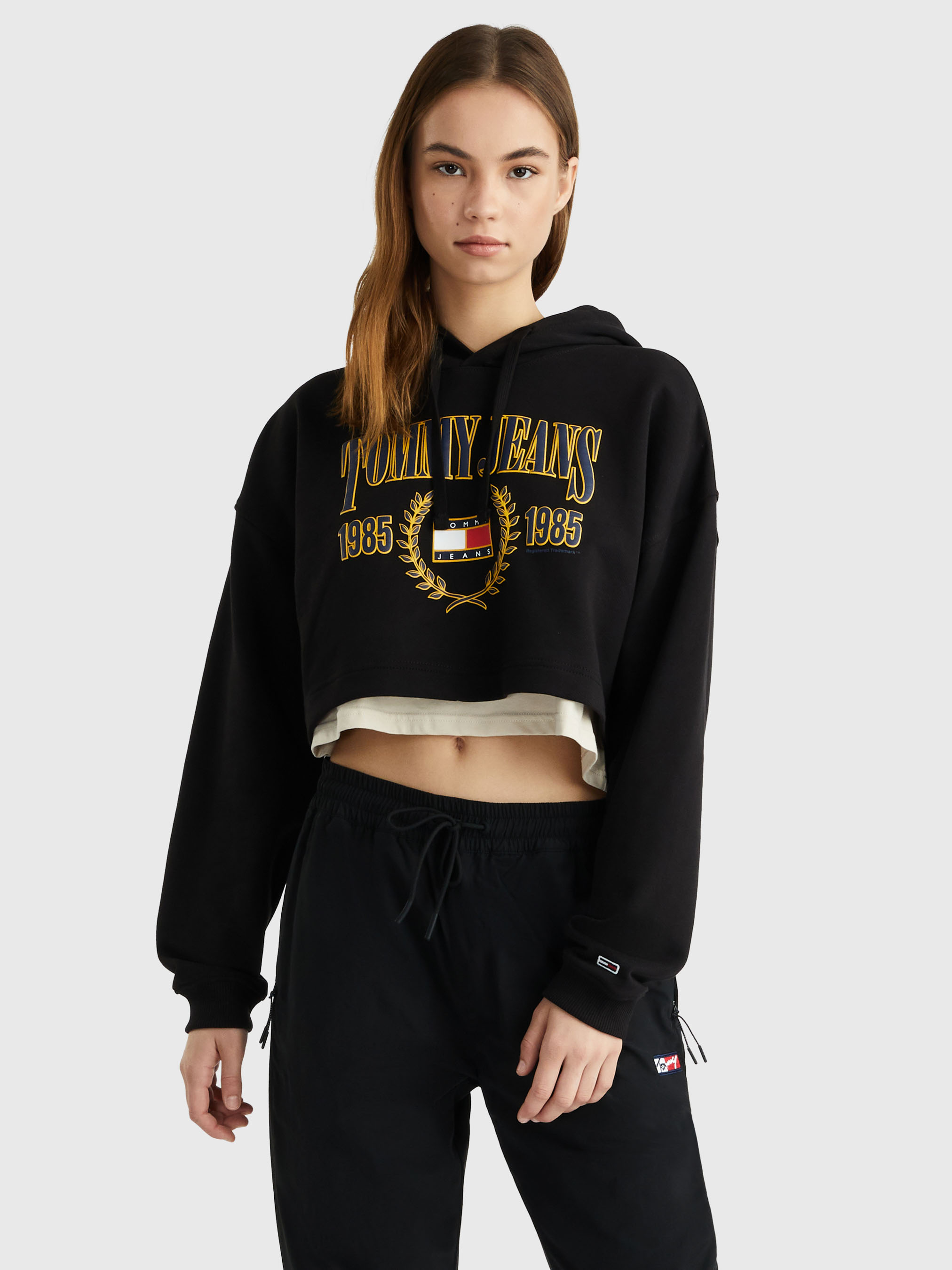 Tommy hilfiger discount retro cropped hoodie