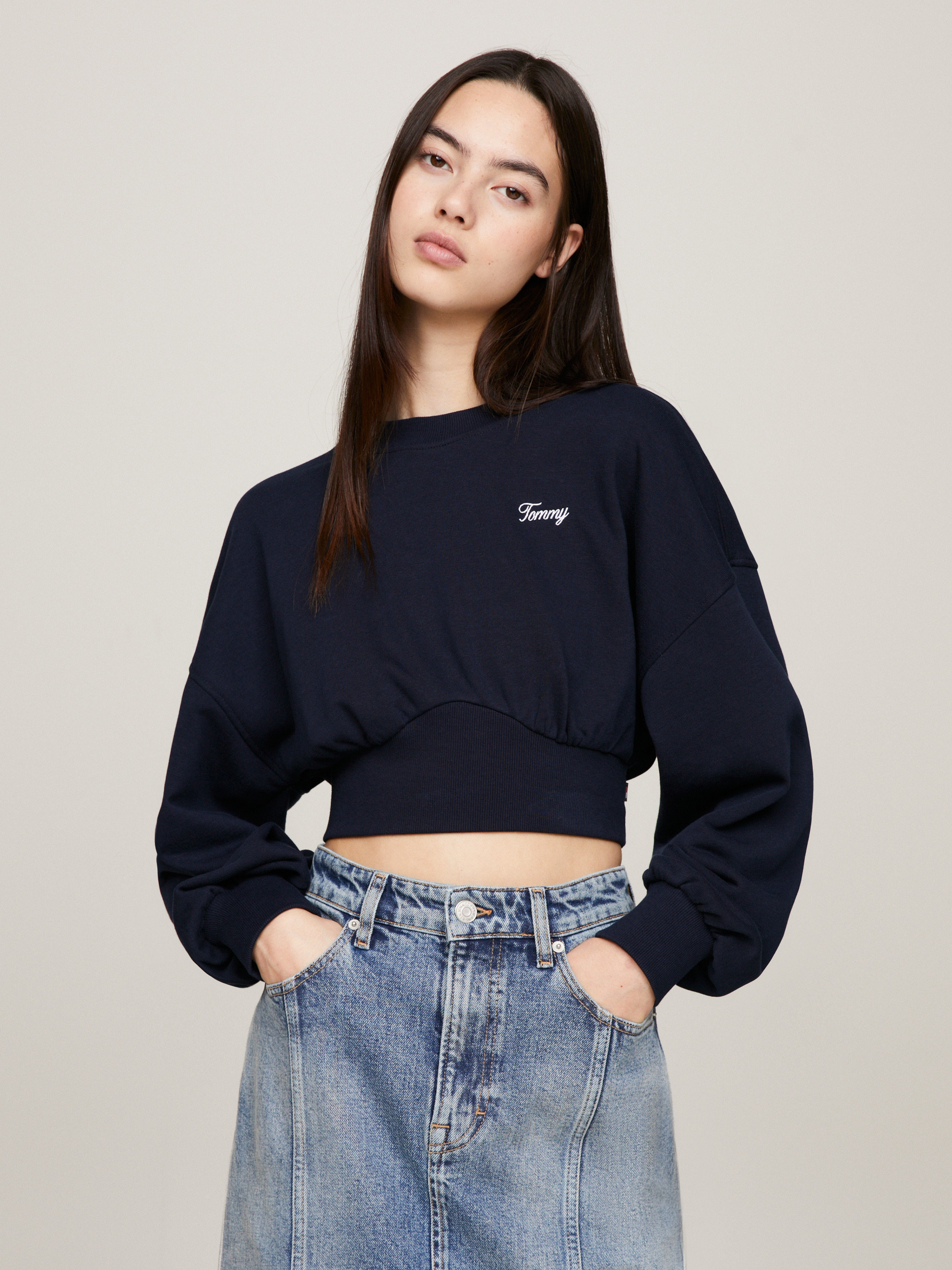 Tommy hilfiger uo exclusive deals logo tape cropped sweatshirt