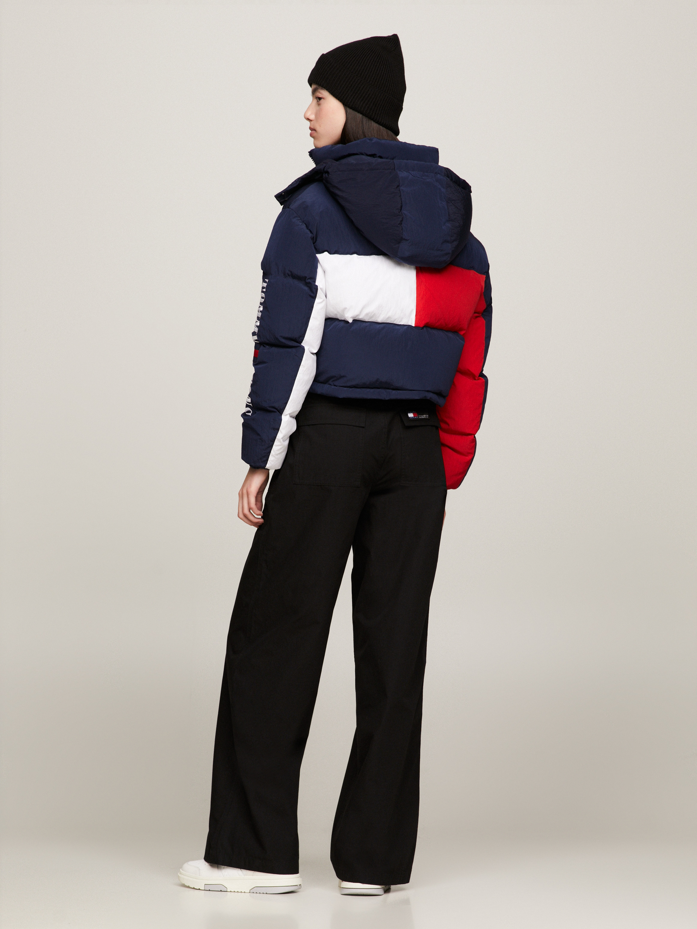 [ JEANS] Back Flag Alaska Down Jacket ☆送料込☆ Tommy Jeans ALASKA ARCHIVE FLAG - Down jacket - dark night