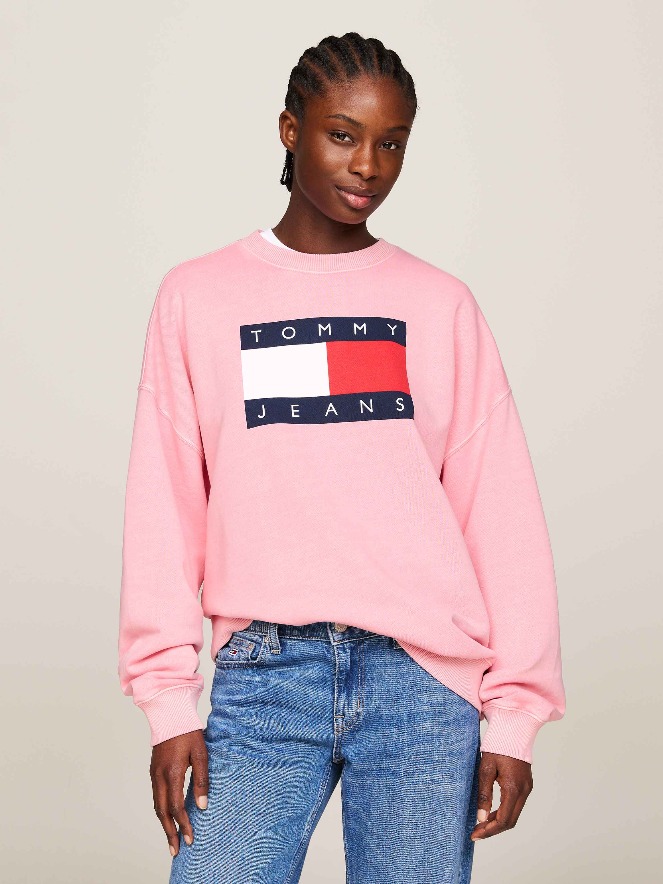 Tommy jeans oversized logo sweatshirt clearance