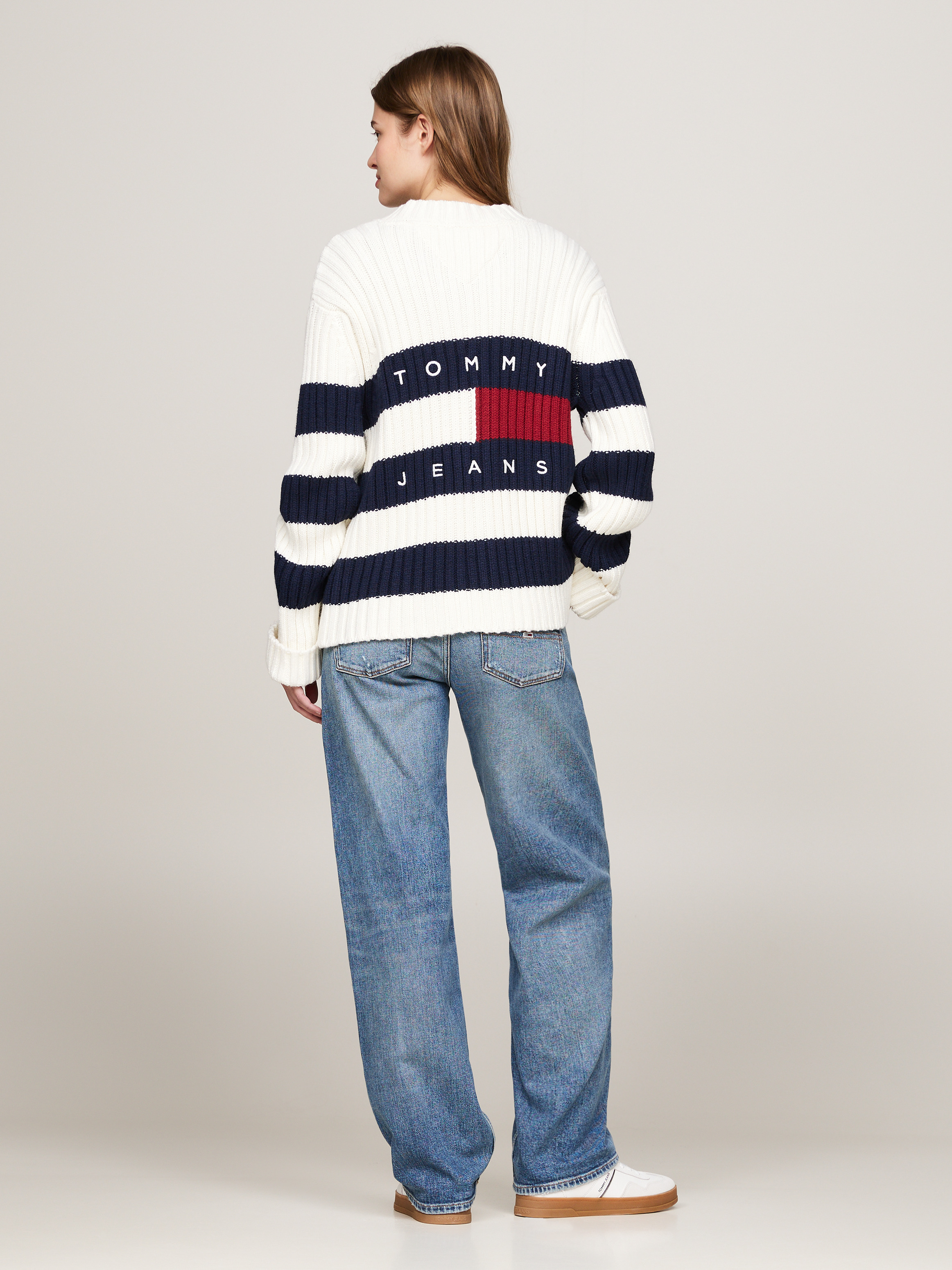 Back Logo Oversized Cardigan With Wool | Knitwear | Tommy Jeans Back Logo Oversized Cardigan With Wool | Knitwear | Tommy Jeans